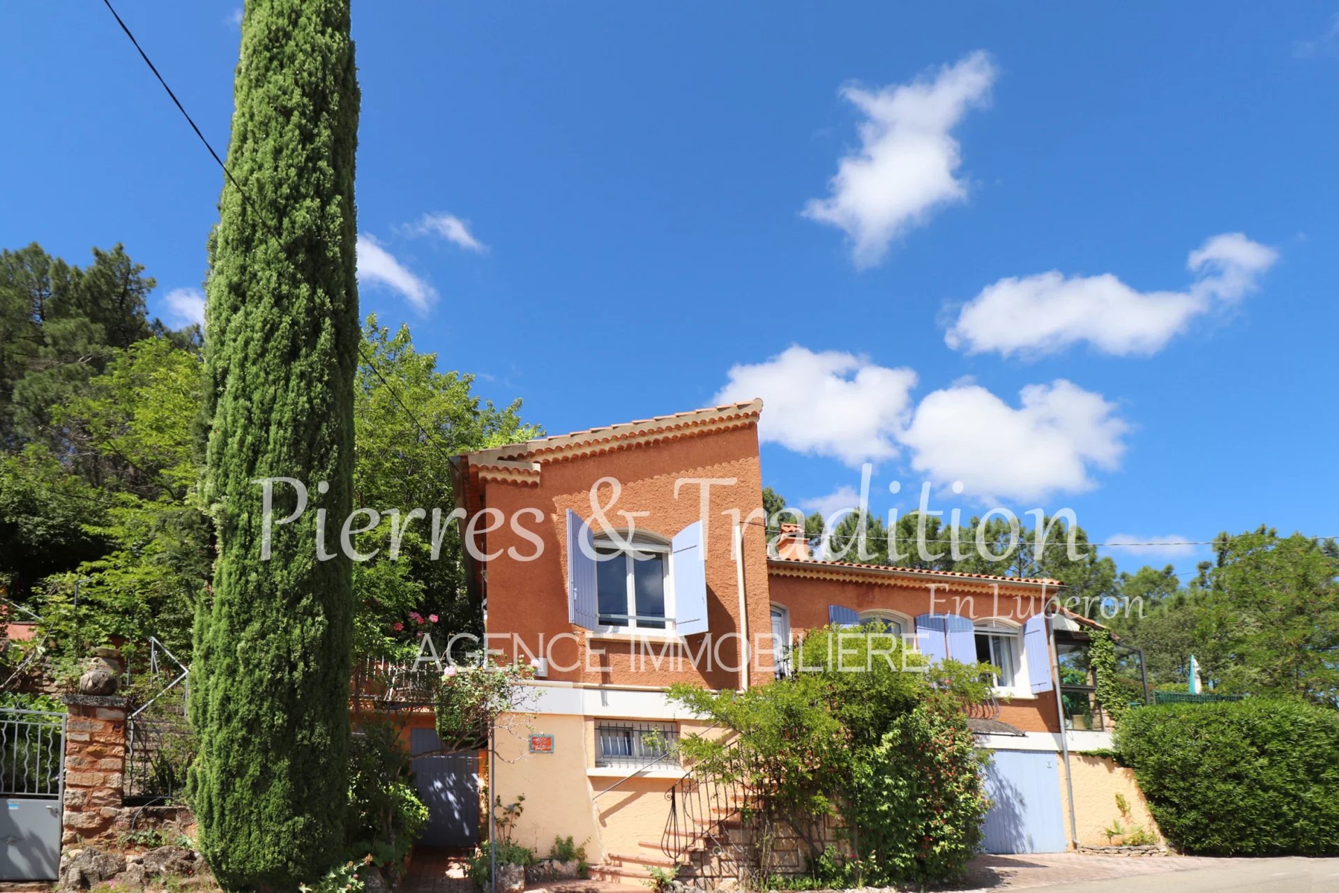 Roussillon, beautiful renovated house with swimming pool