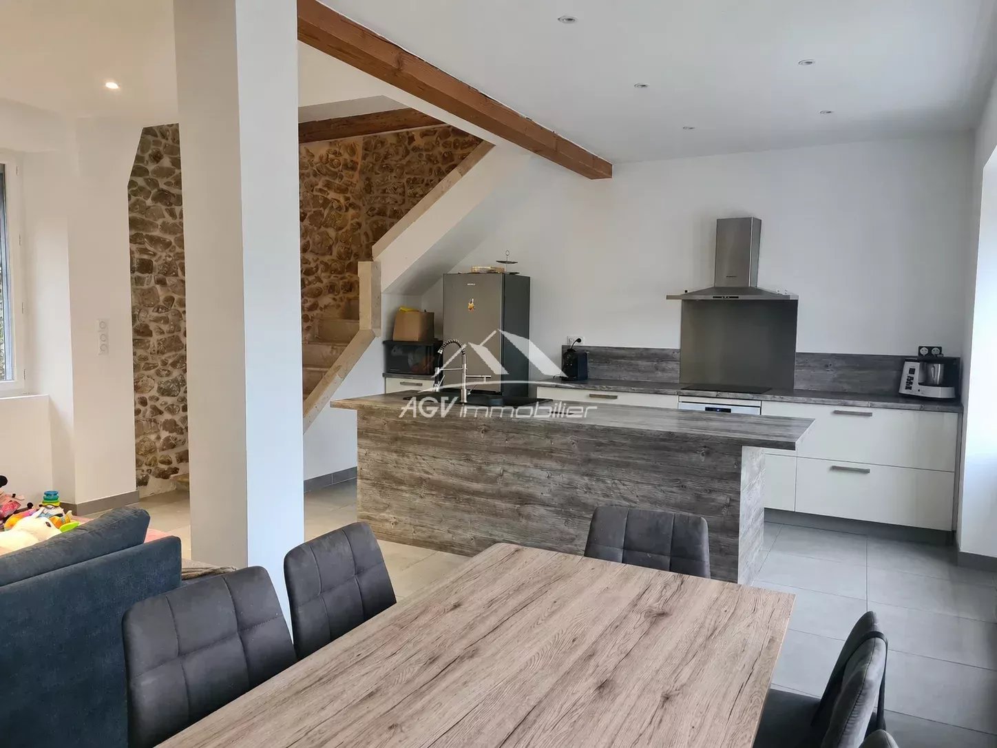 Proche Alès, maison 128 m²,  2 chambres + studio