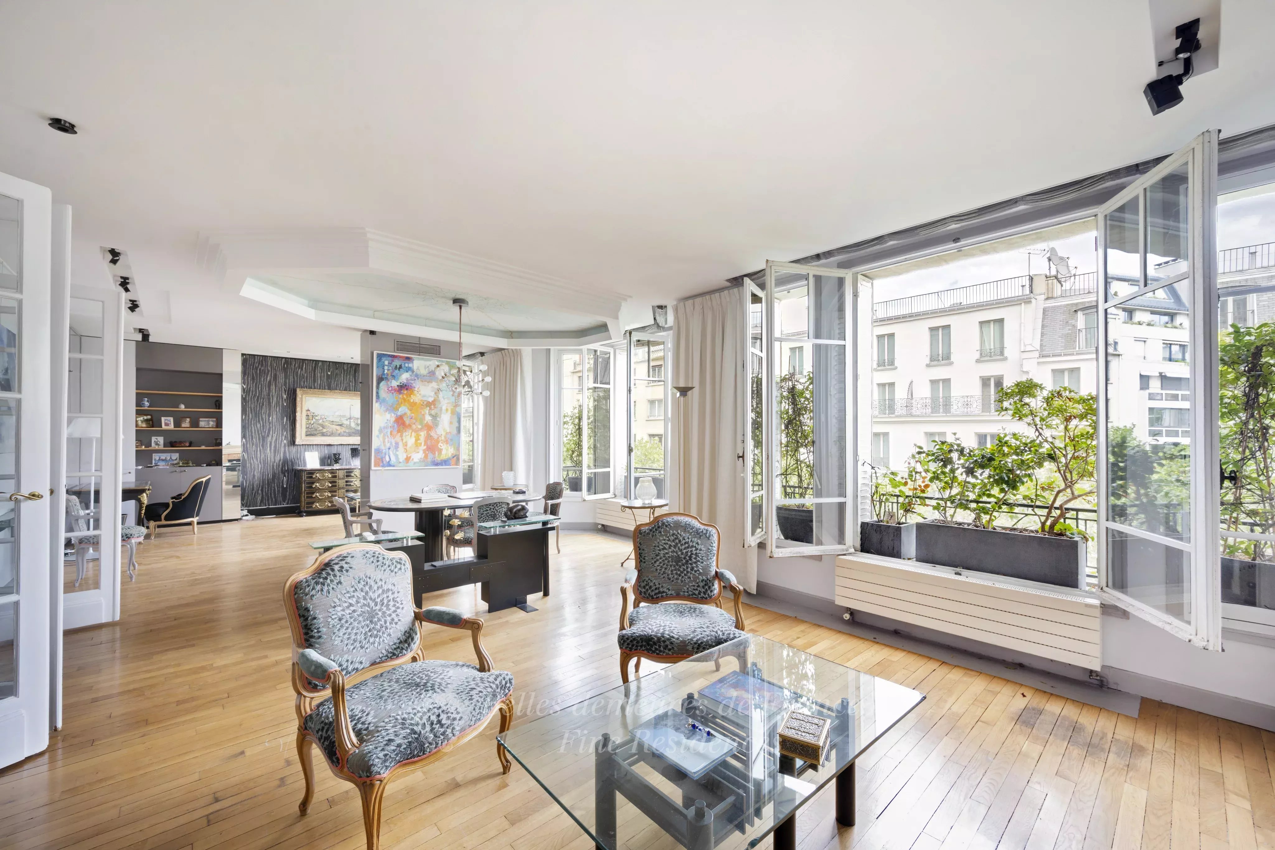 Sale Apartment Paris 7th