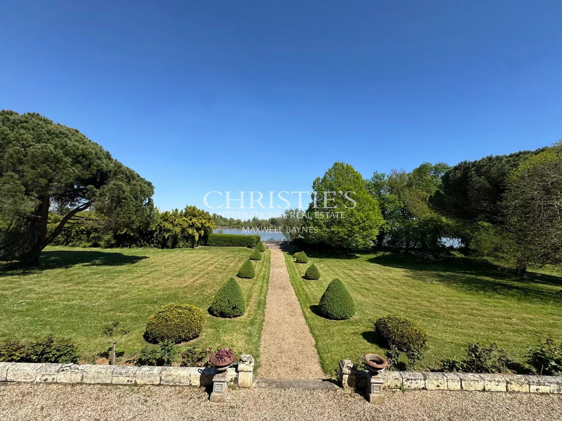 4 Bedroom Villa/Townhouse's Image 24
