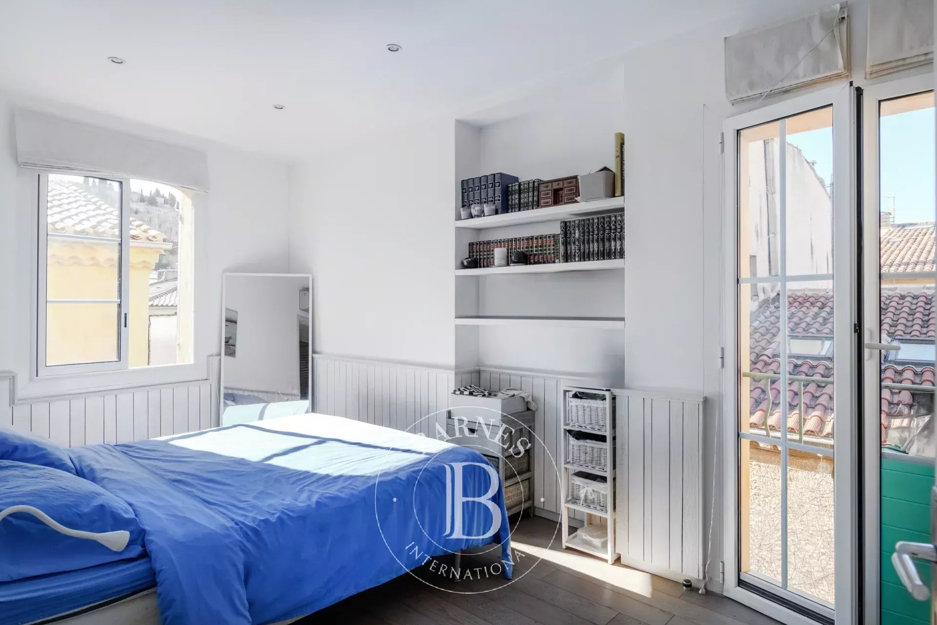 Bina Cassis - picture 10