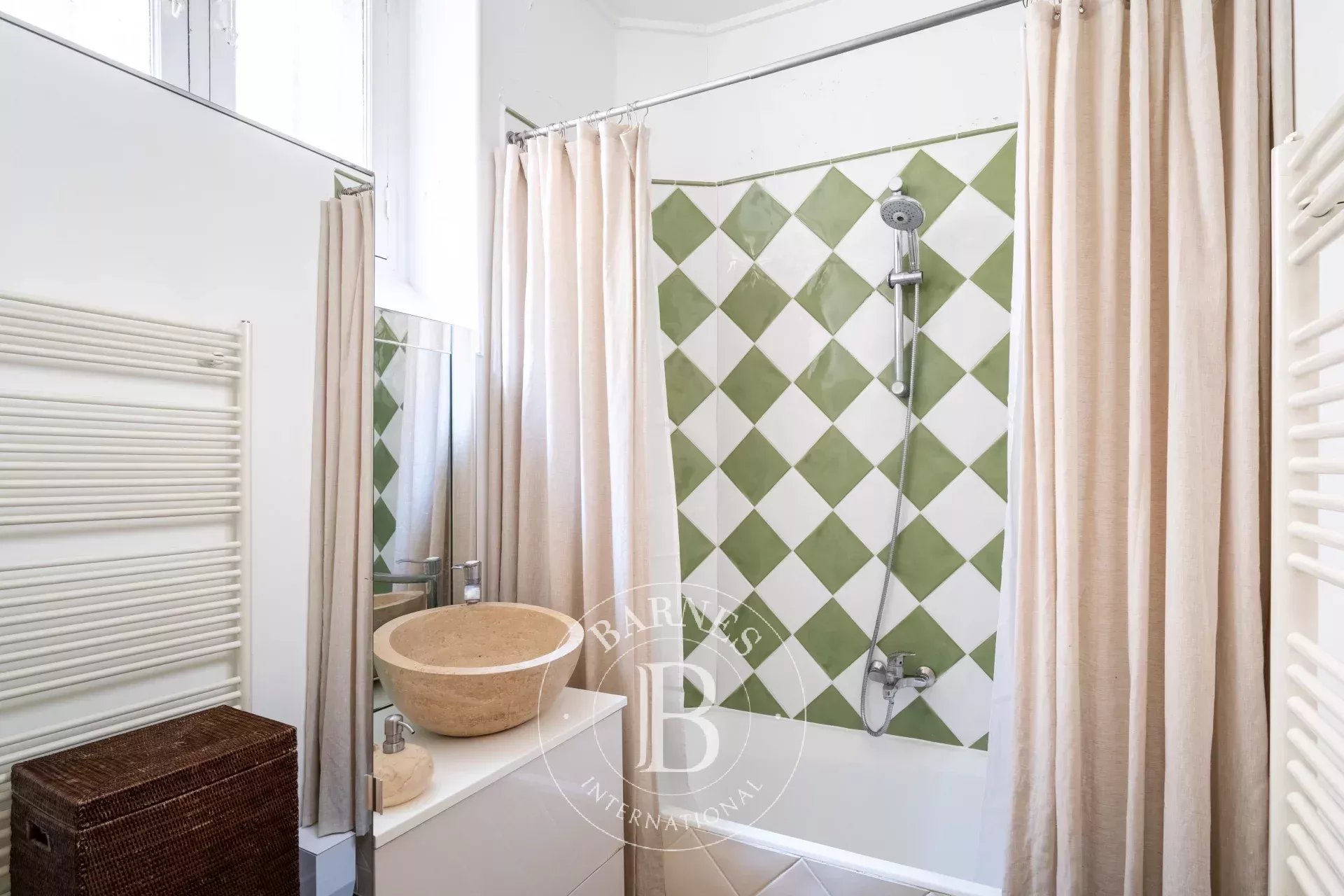 Paris  - Apartment 2 Bedrooms - picture 12