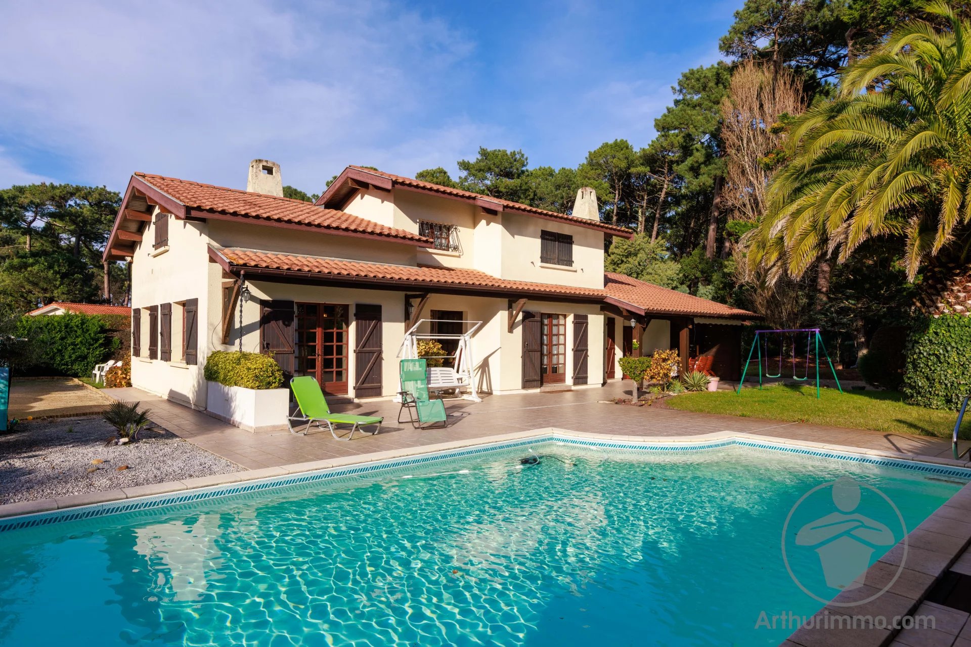 Agence immobilière de SARL NOMEA