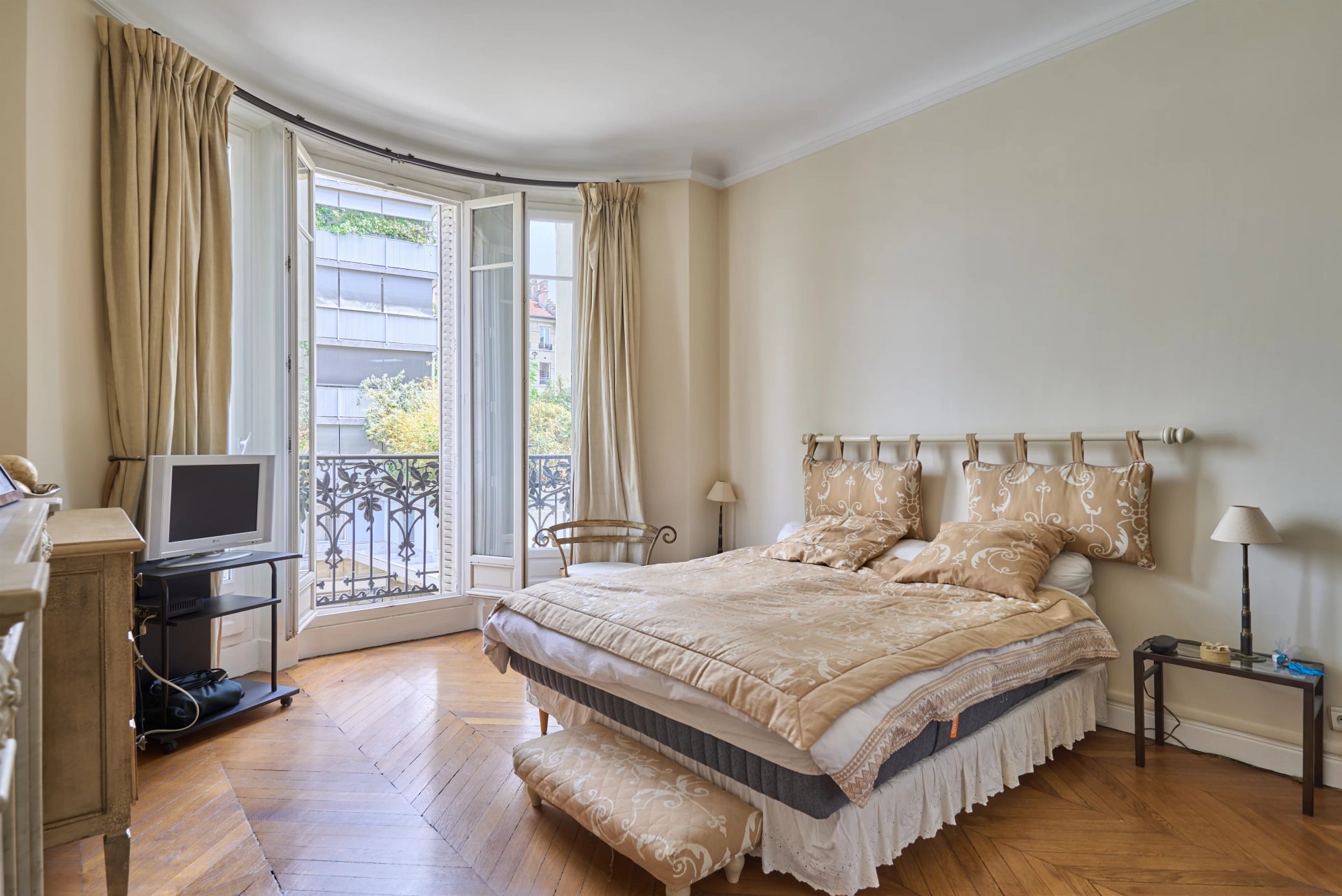 3 Bedroom Apartment/Flat's Image 6