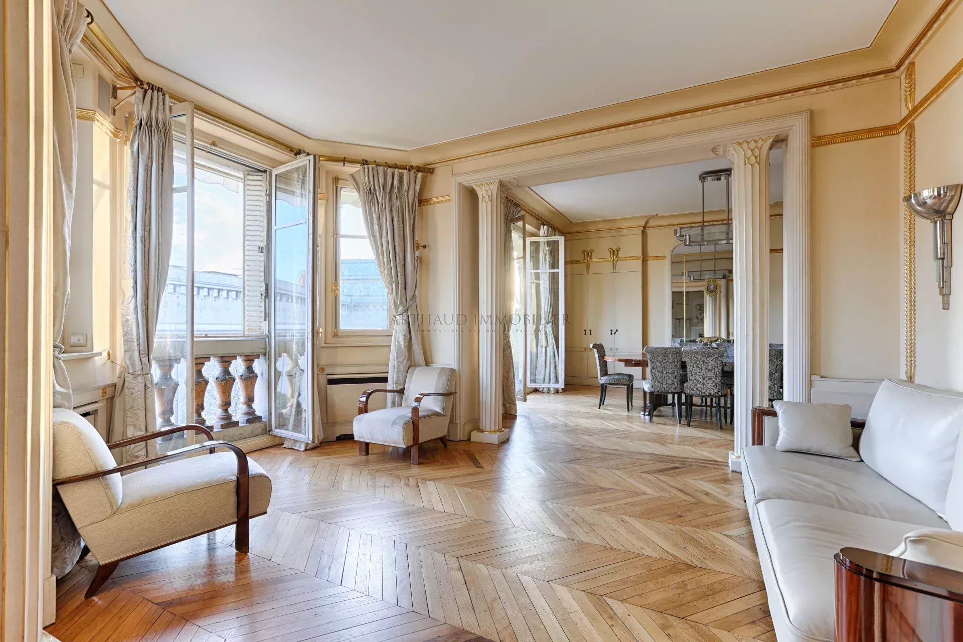 Agence immobilière de 