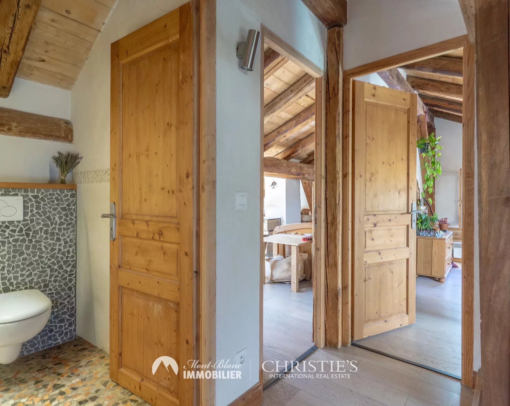 2 Bedroom Apartment/Flat's Image 8