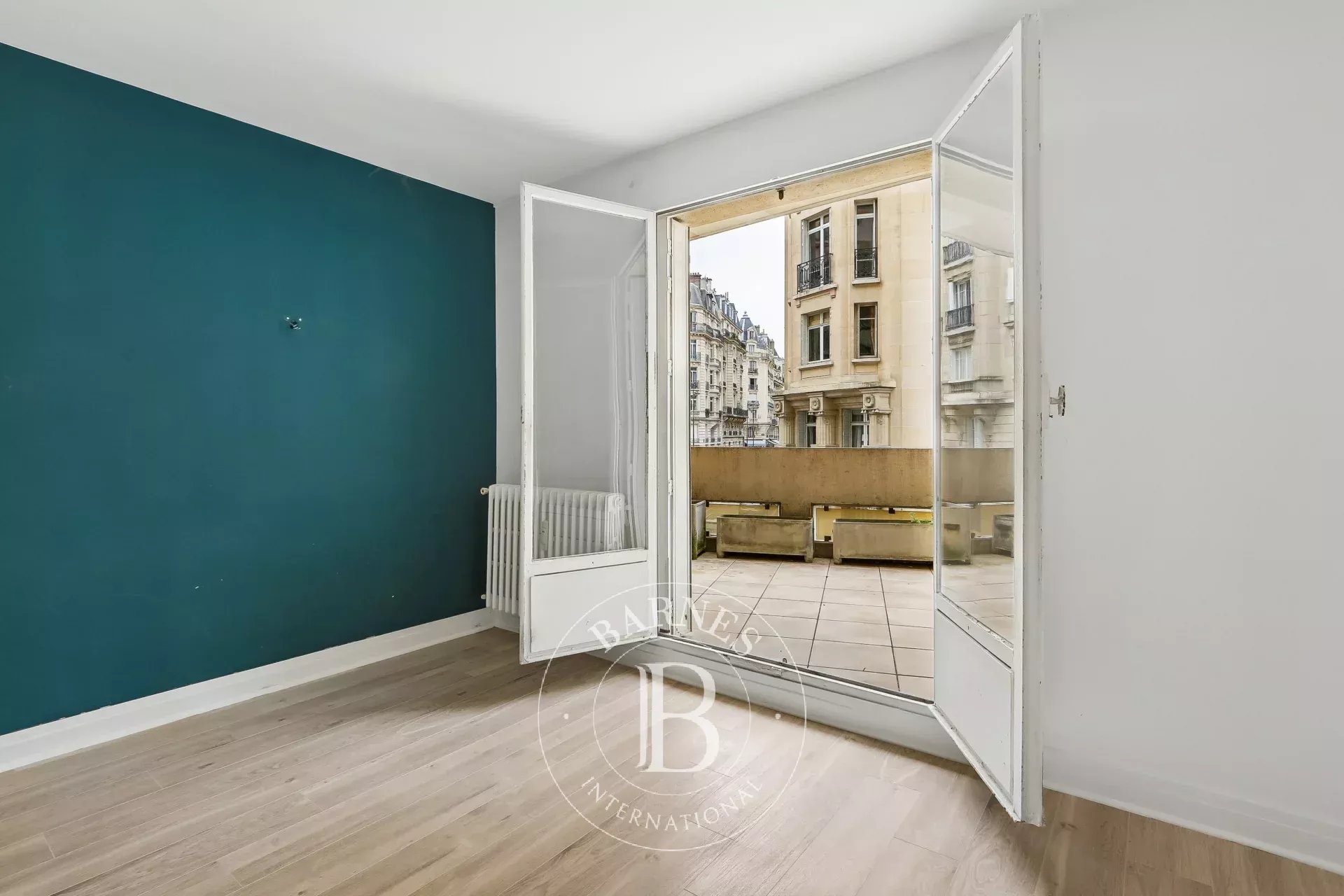 Paris  - Appartement 4 Pi&egrave;ces 3 Chambres - picture 10