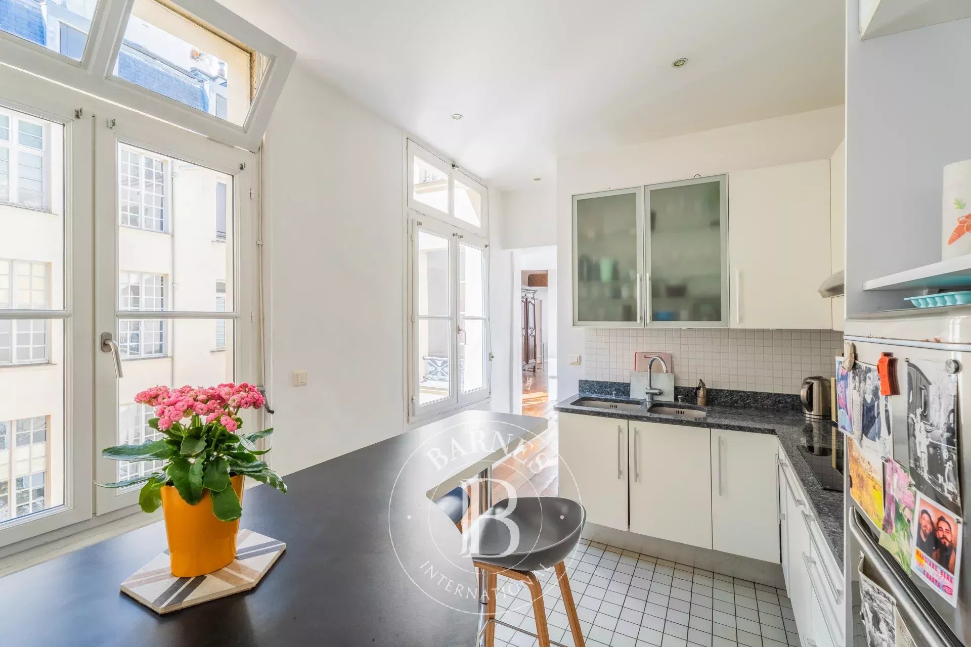 Daire Paris 3ème - picture 4