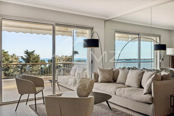 Superb 4-room apartment with panoramic sea view in a prestigious residence — photo 7