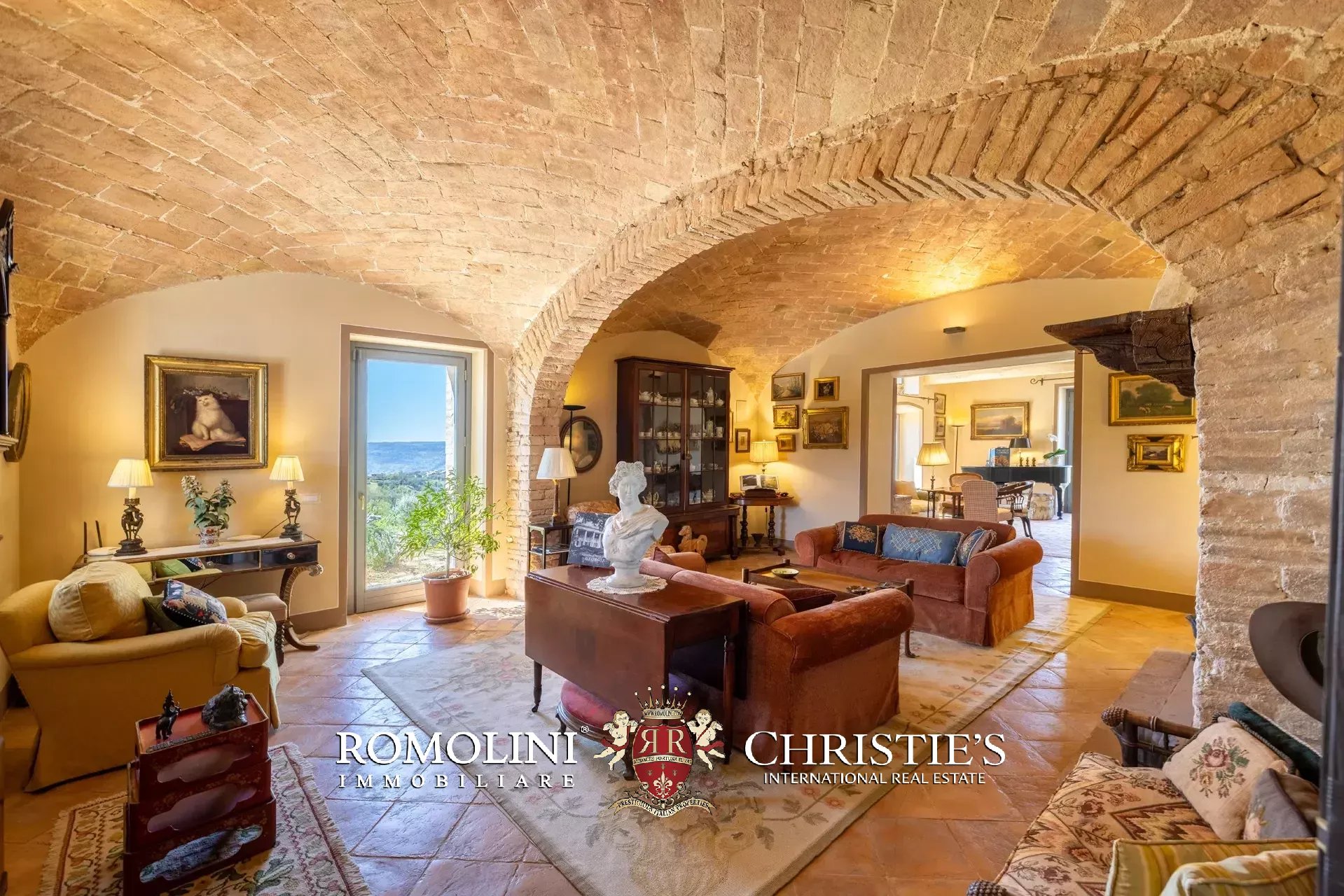 6 Bedroom Villa/Townhouse's Image 61