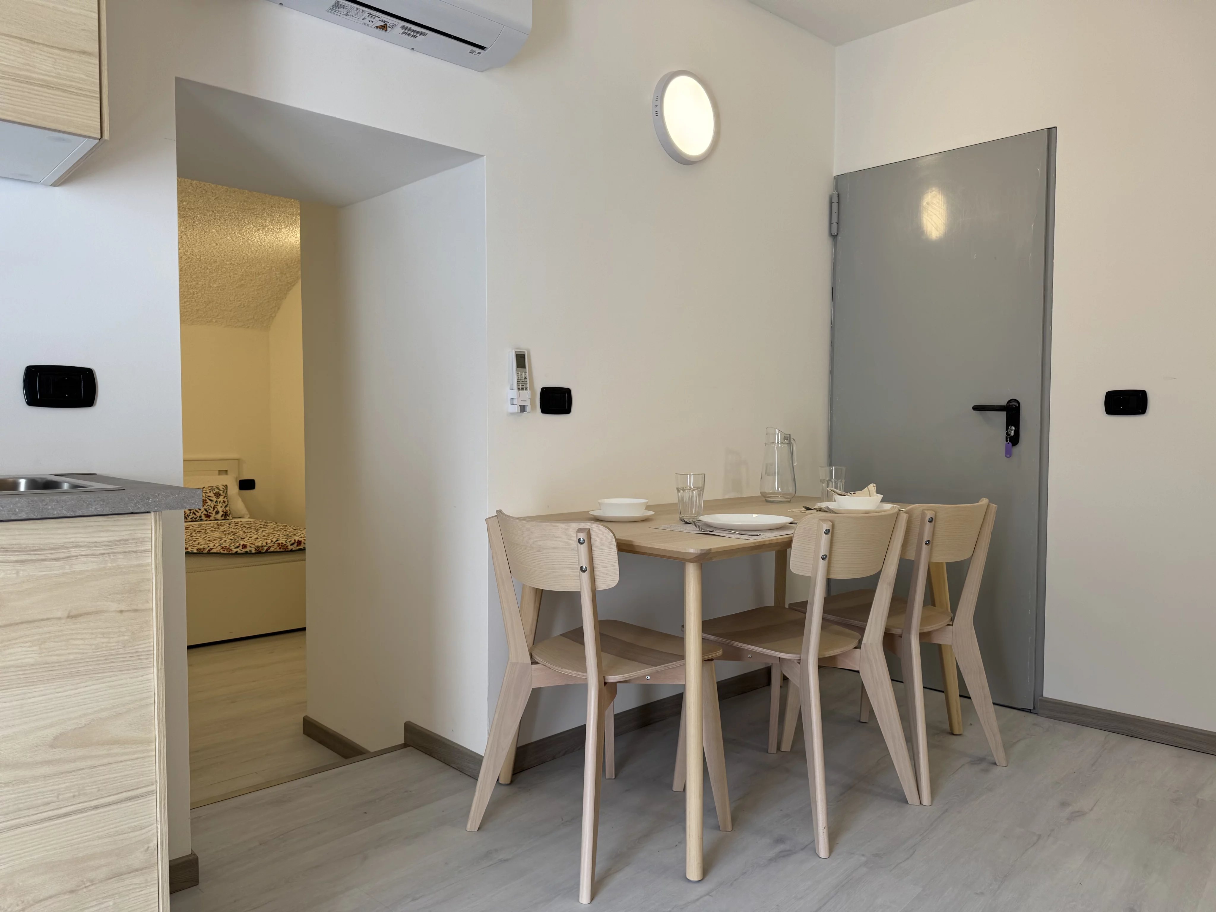 STUDIO APARTMENT RENOVATED IN THE CENTER — photo 12