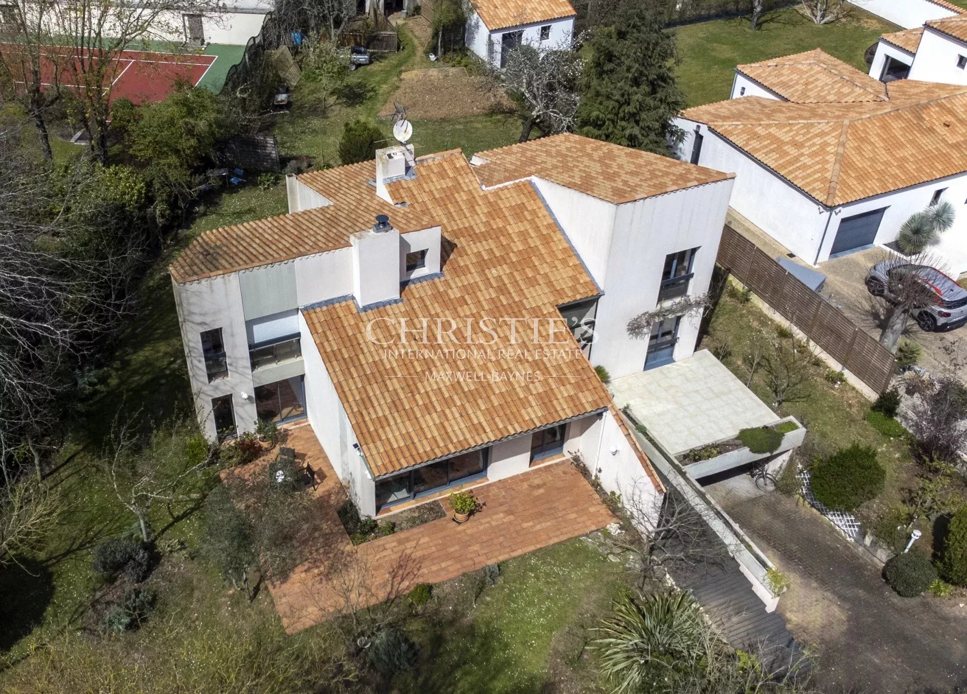 5 Bedroom Villa/Townhouse's Image 4
