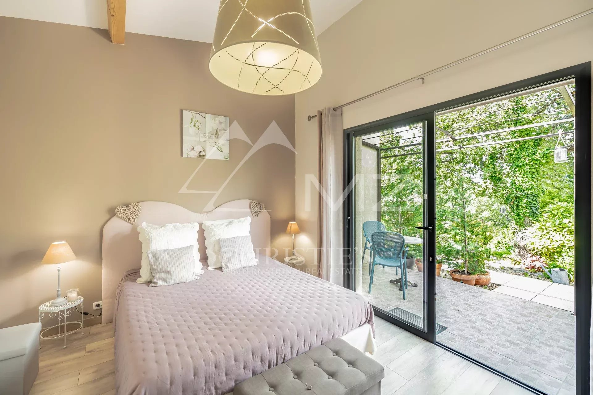 7 Bedroom Villa/Townhouse's Image 6