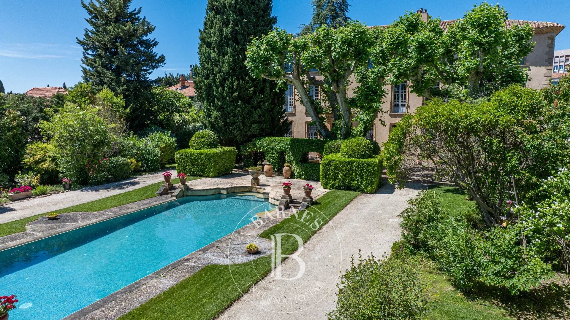 Kirevi Aix-en-Provence - picture 28