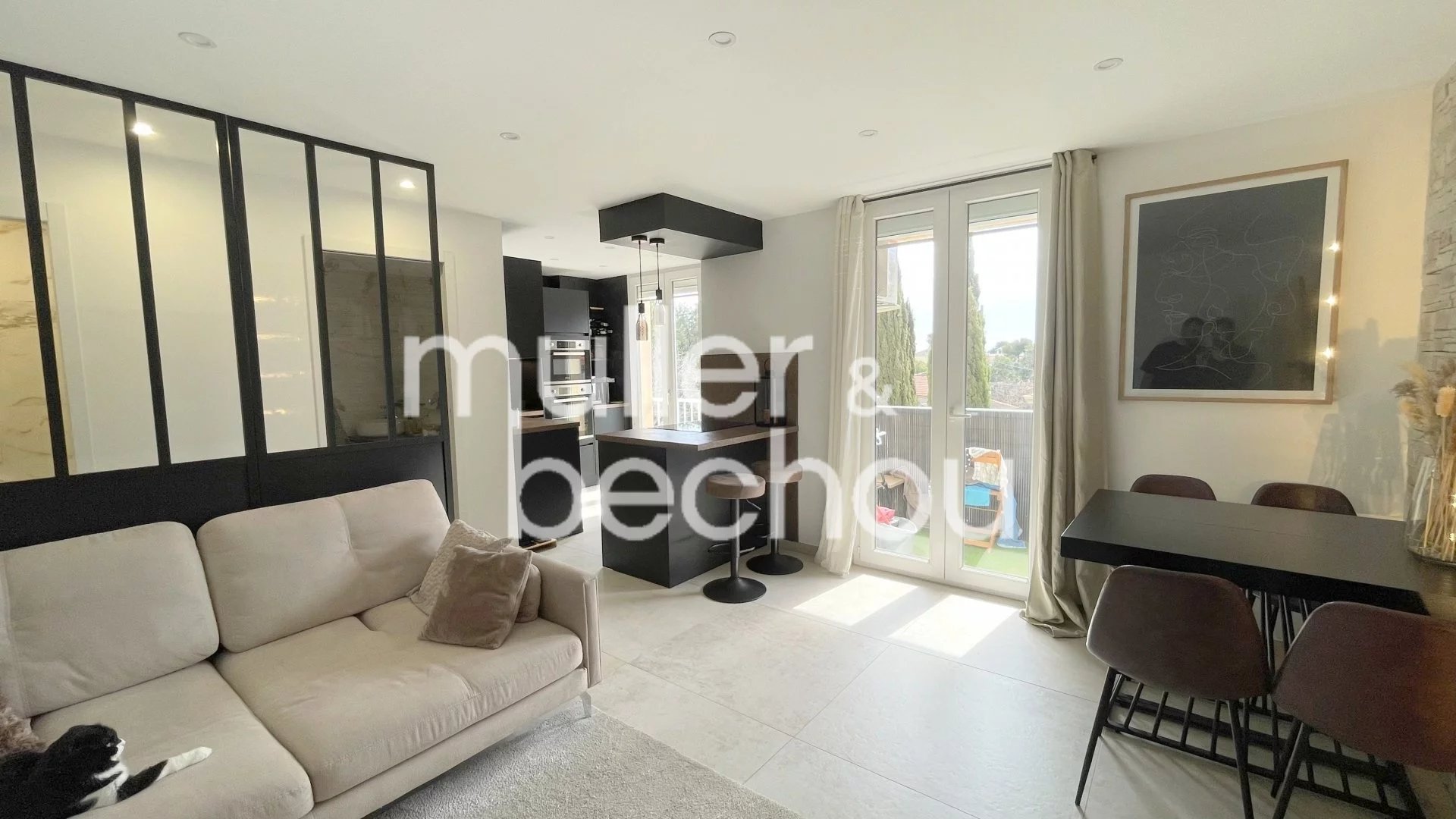 Agence immobilière de 