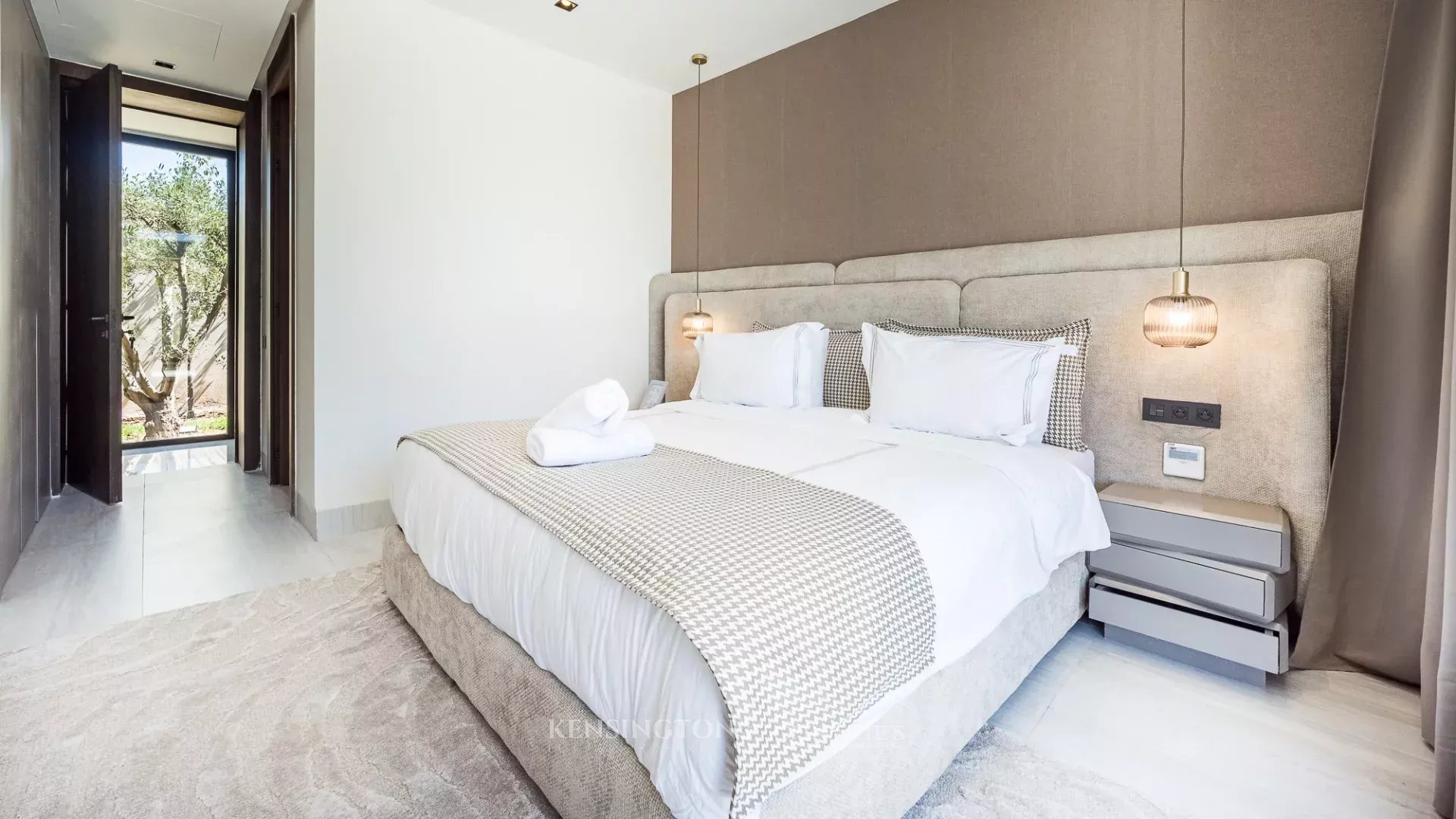 4 Bedroom Villa/Townhouse's Image 41