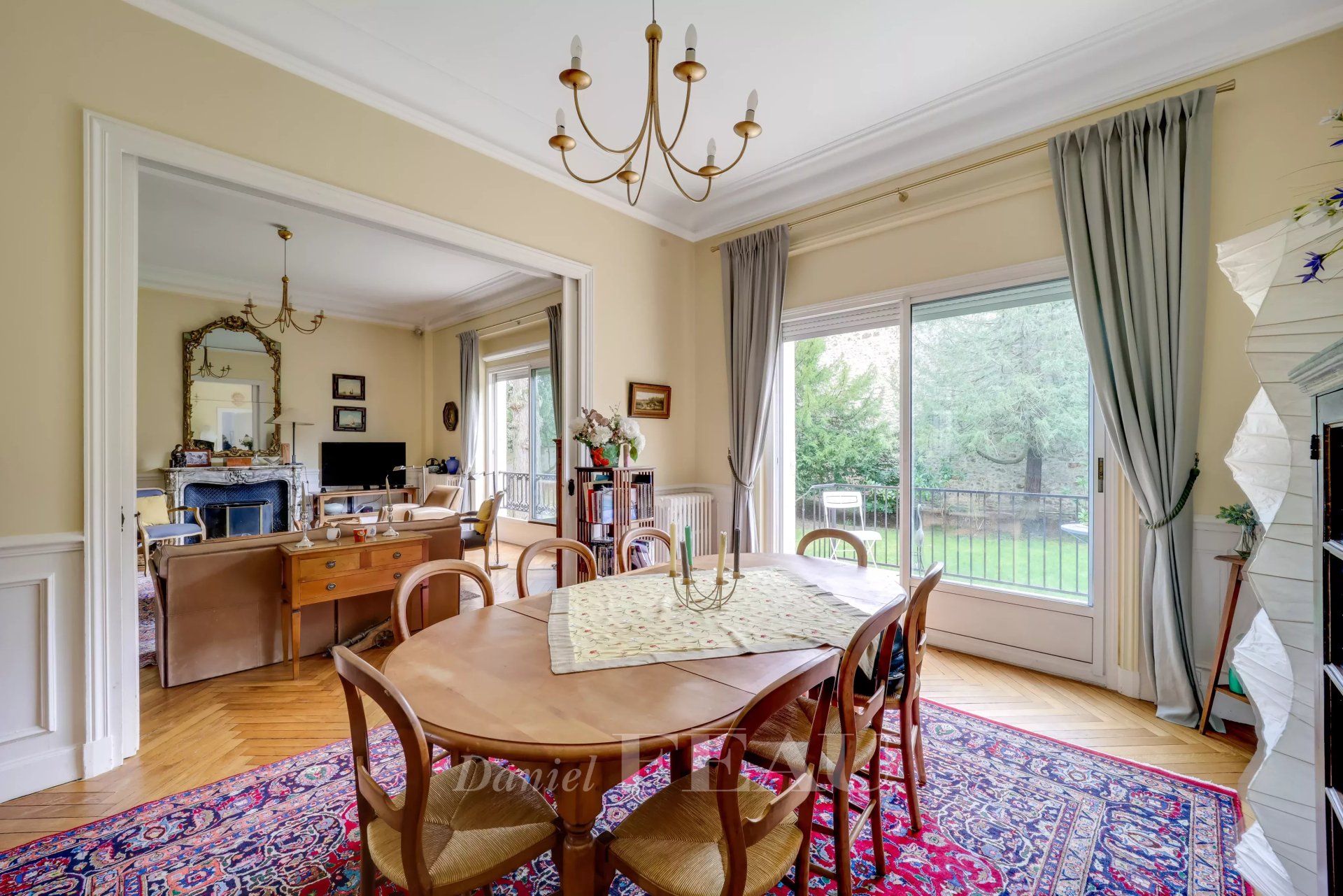 8 Bedroom Villa/Townhouse's Image 4