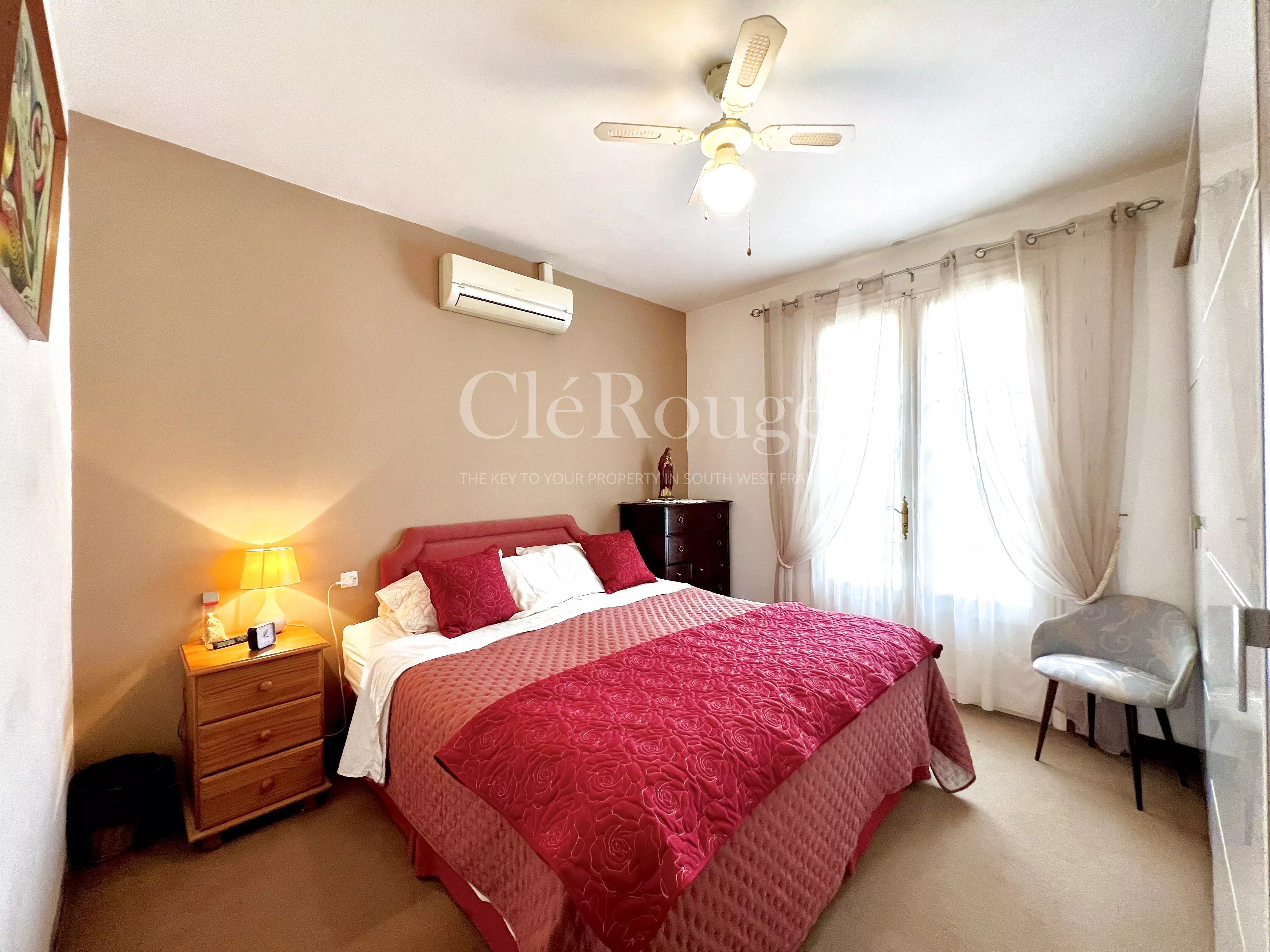 Proche de Duras - Maison de plain-pied avec 3 chambres et un jardin d'environ 2160m².