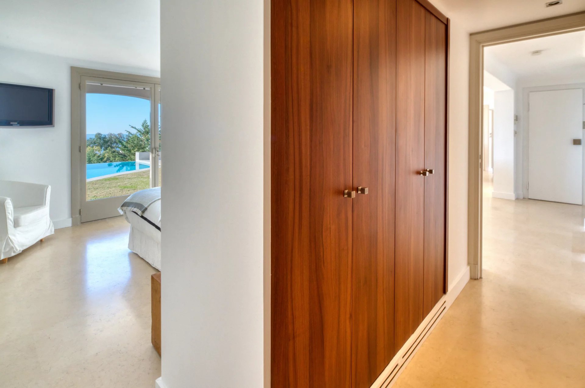 SUPER CANNES  -VUE MER PANORAMIQUE  – 320M2