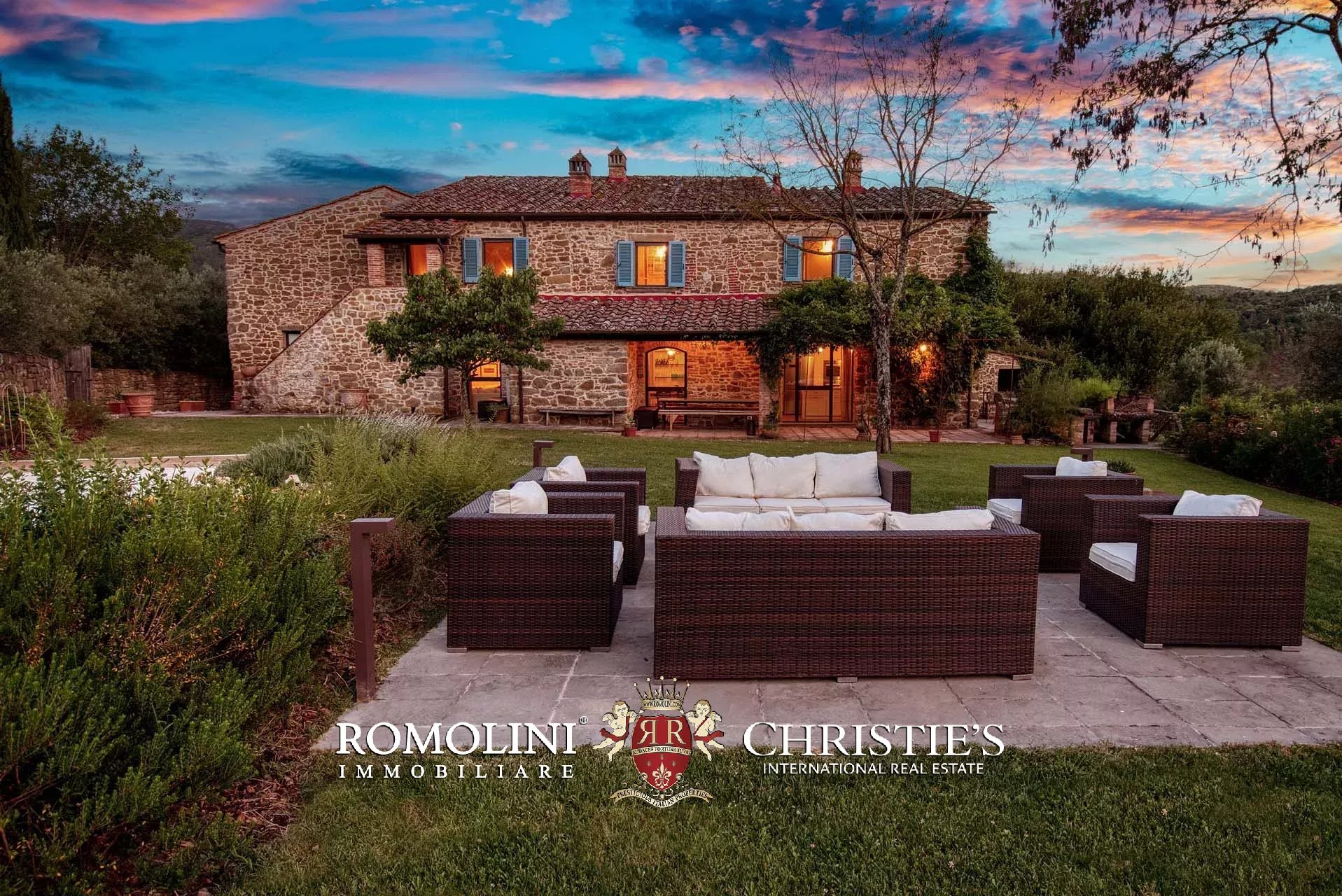 6 Bedroom Villa/Townhouse's Image 15