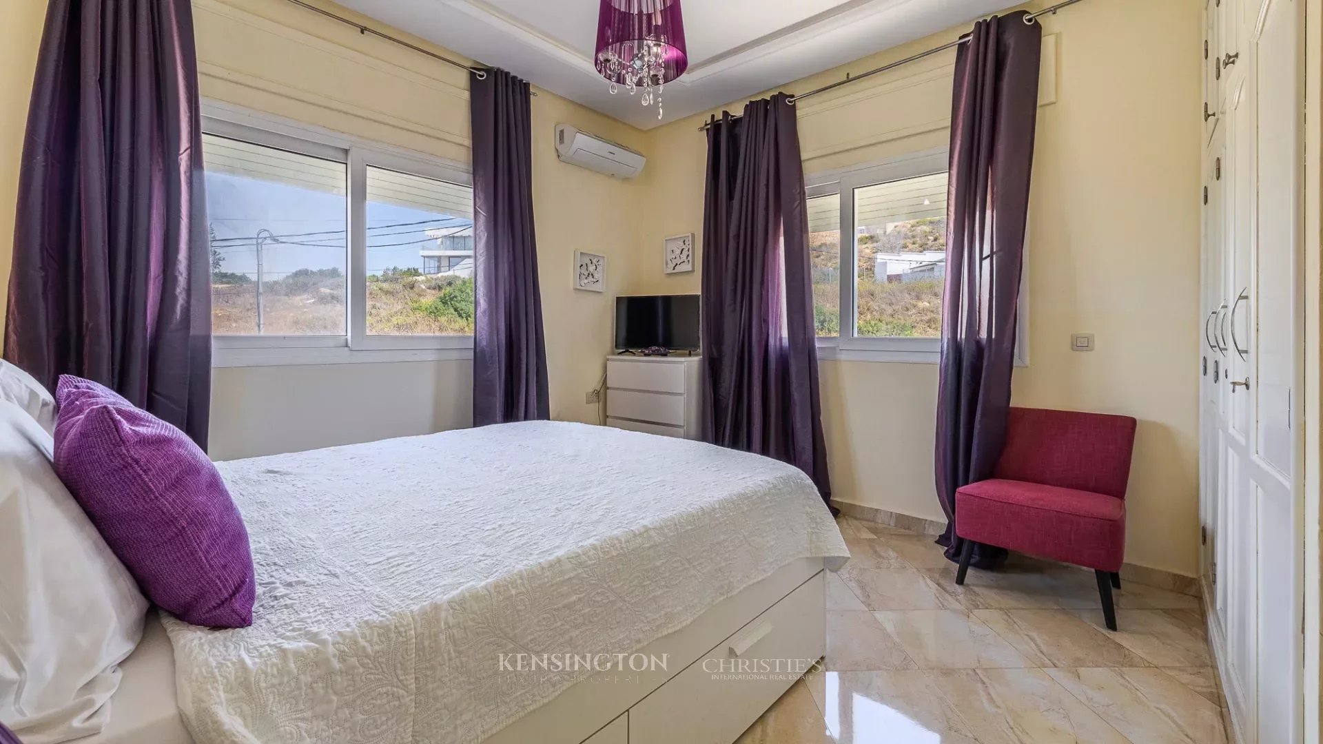 7 Bedroom Villa/Townhouse's Image 29