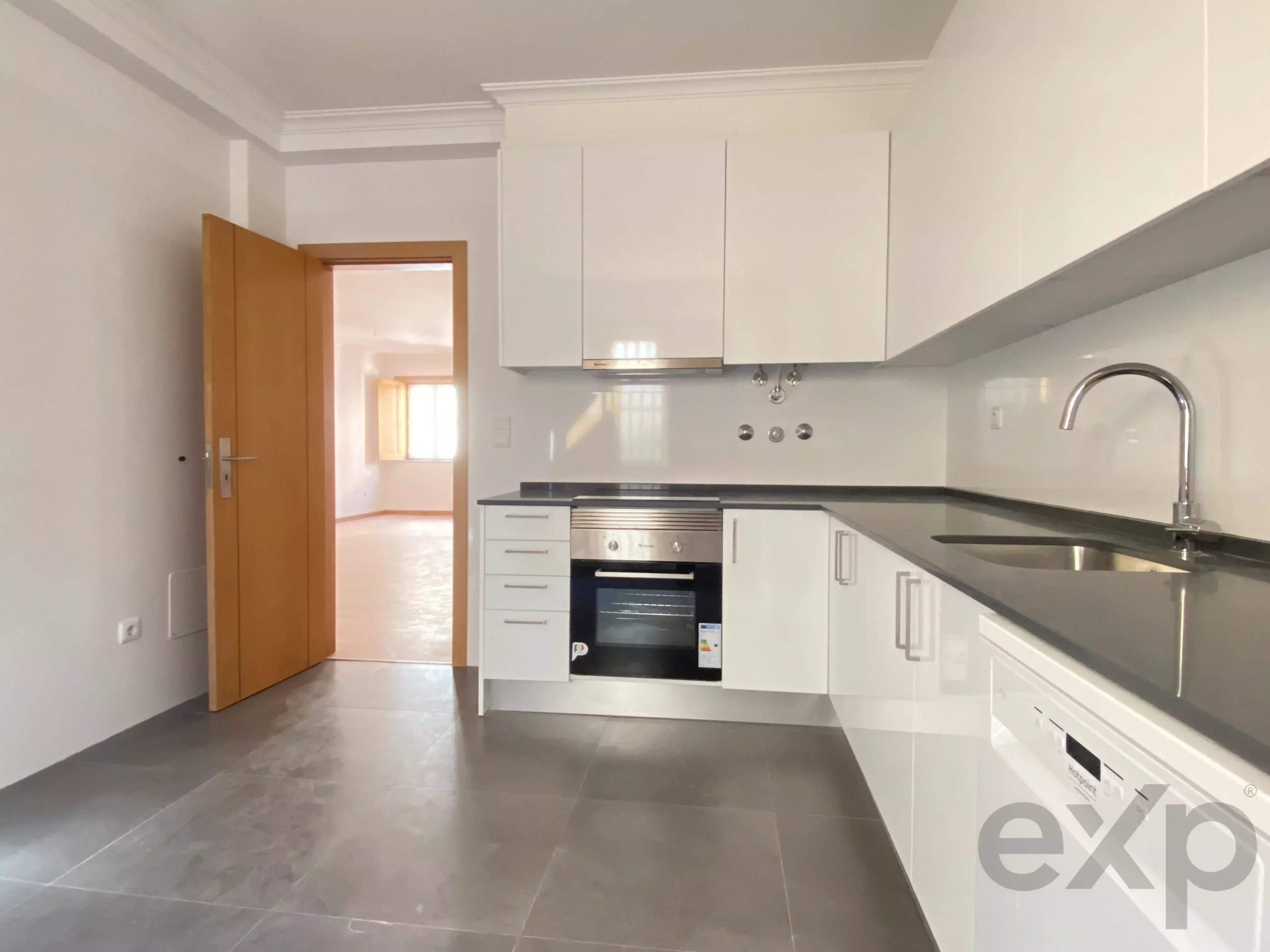 Renovated building - Quiet street in Bairro Alto, Lisbon 87014795 image 28