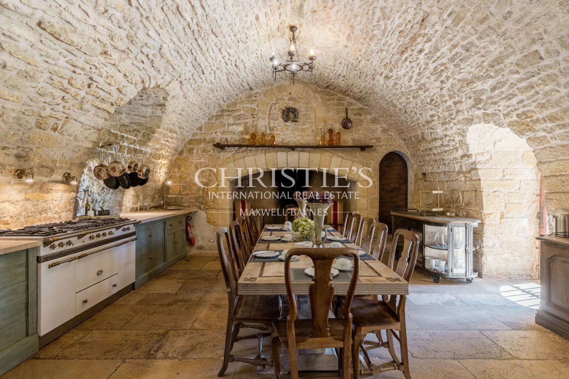 17 Bedroom Chateau's Image 8