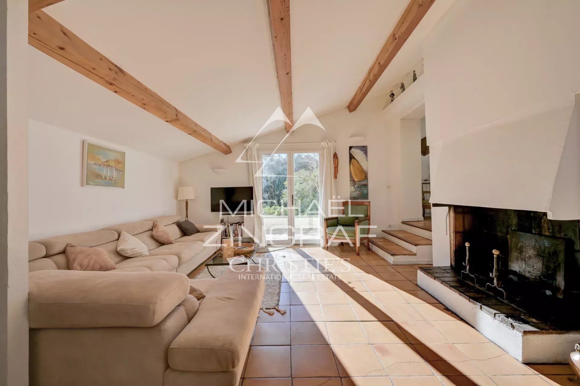 5 Bedroom Villa/Townhouse's Image 10