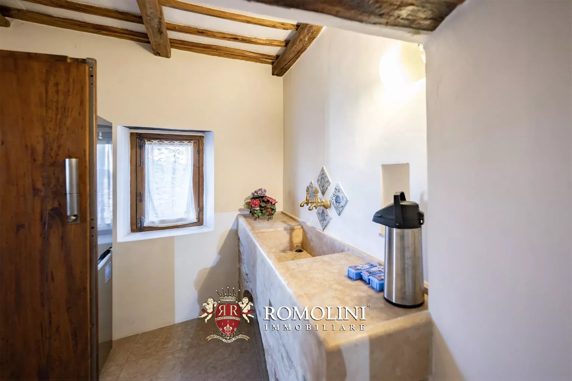5 Bedroom Villa/Townhouse's Image 28