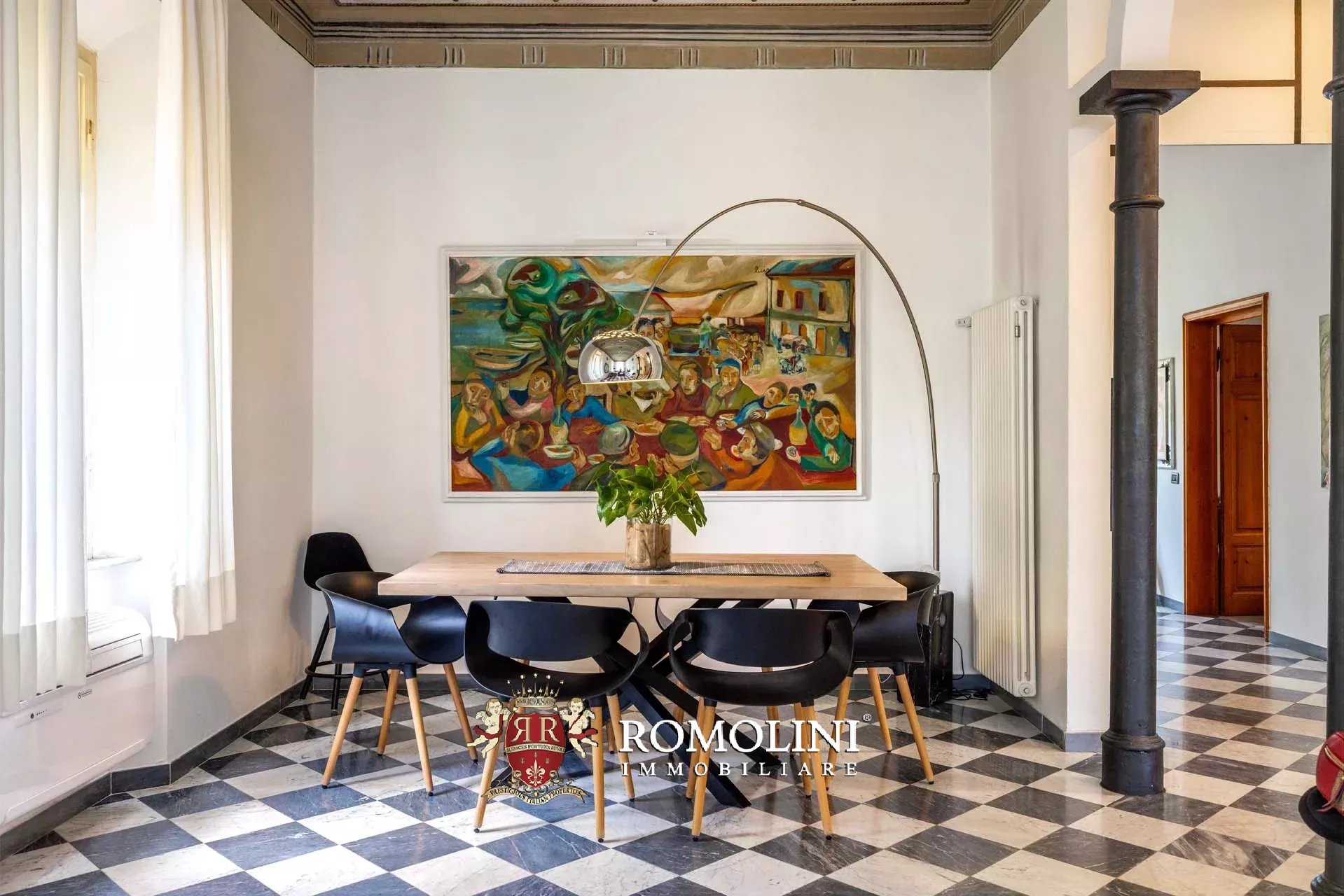 6 Bedroom Villa/Townhouse's Image 18