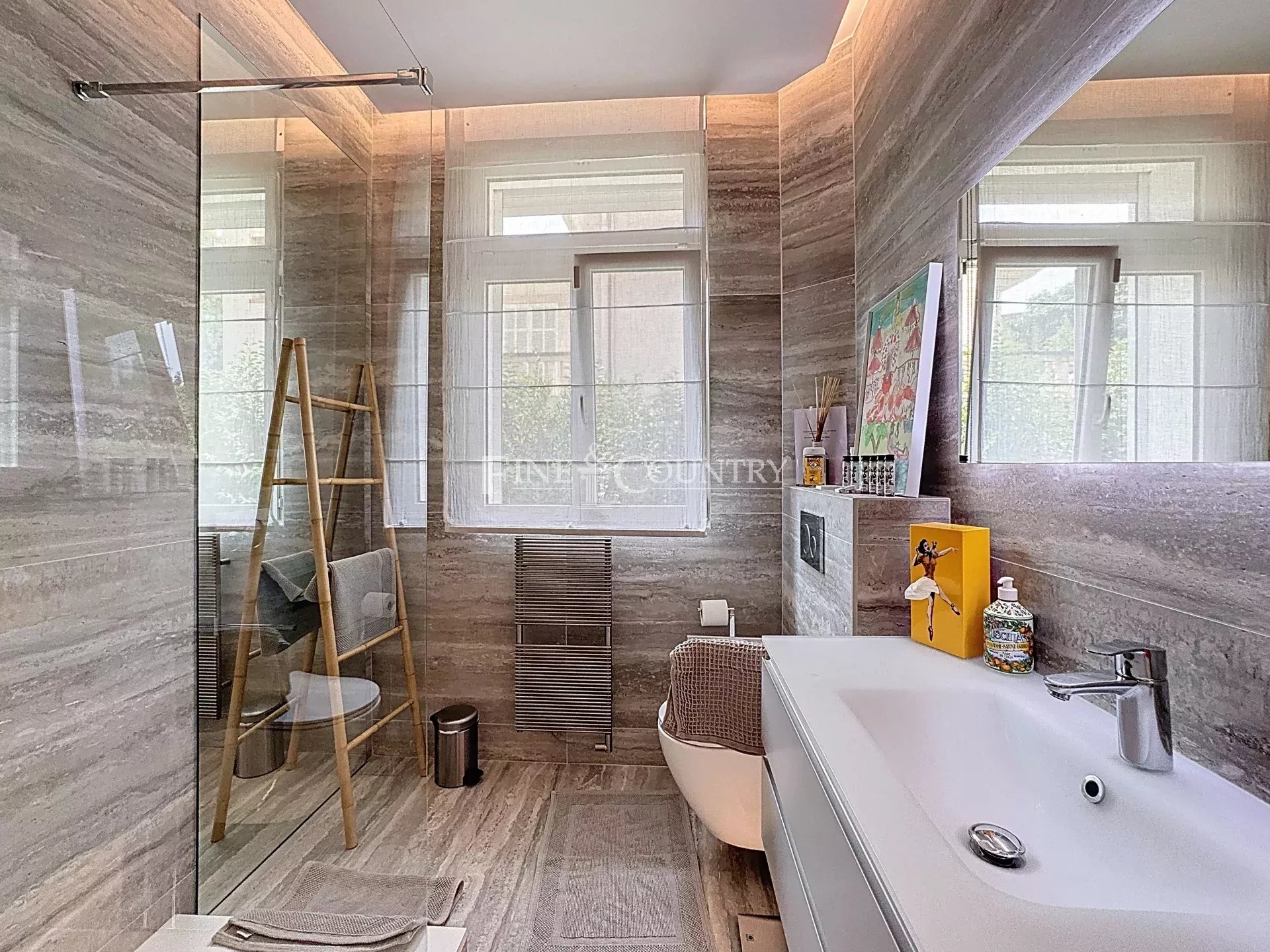 Photo of Villa For Sale in Cannes