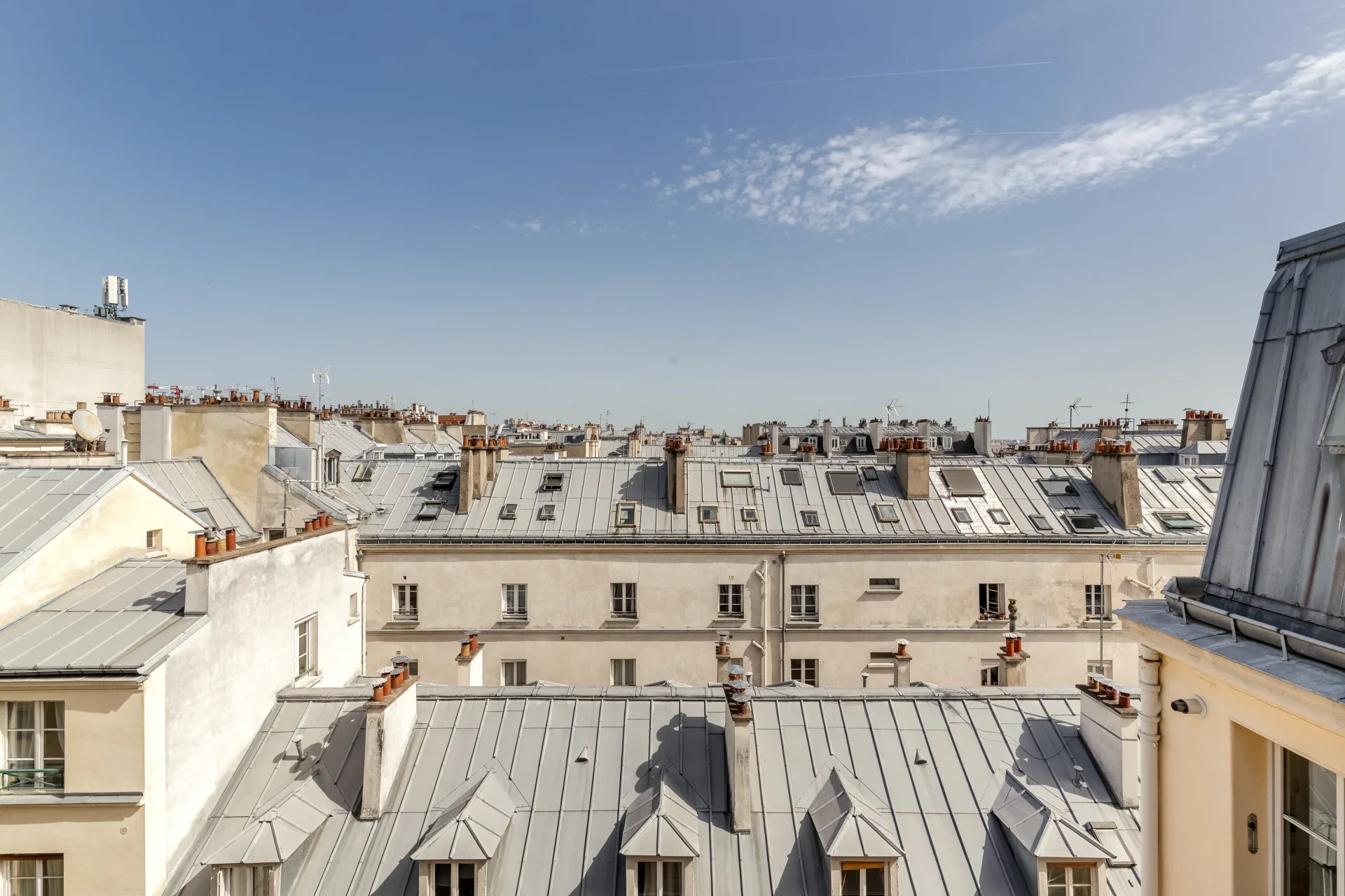Paris 9e - MARTYRS / MILTON
