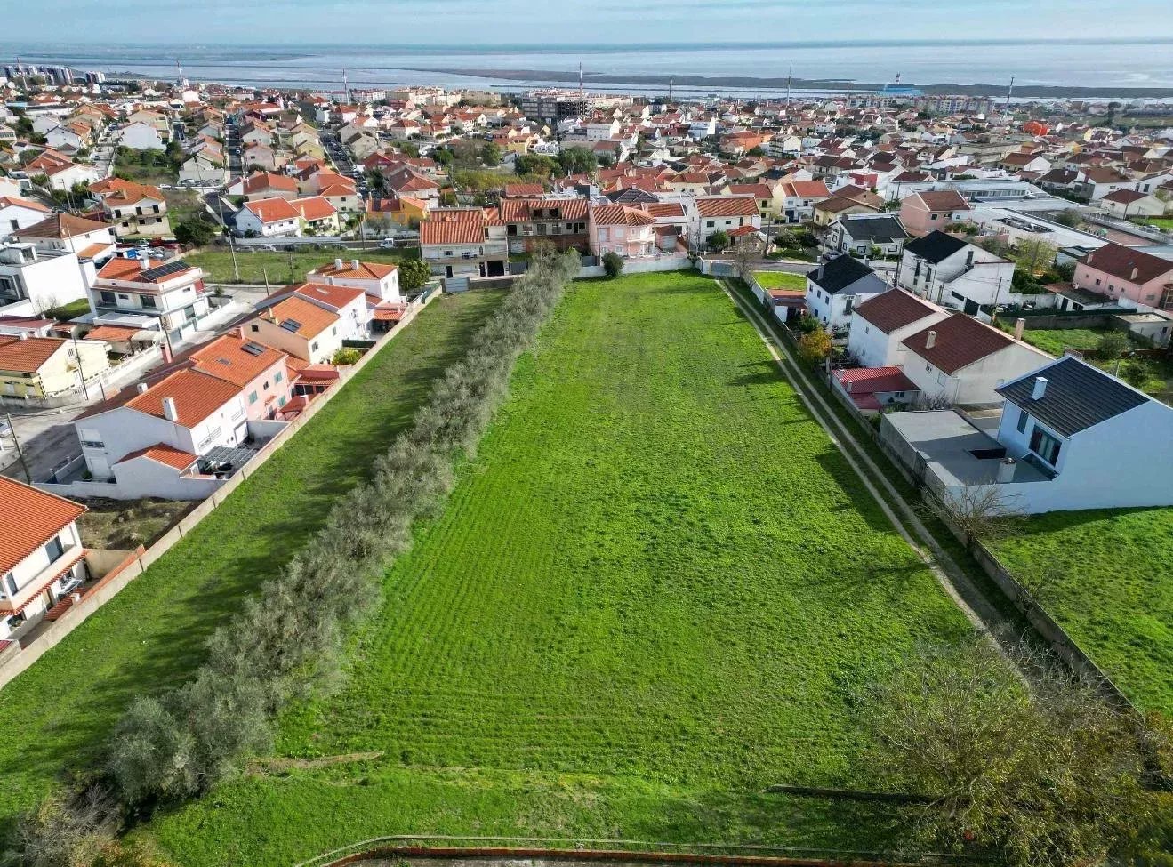Urban Land with 11,000 m² 86644012 image 3