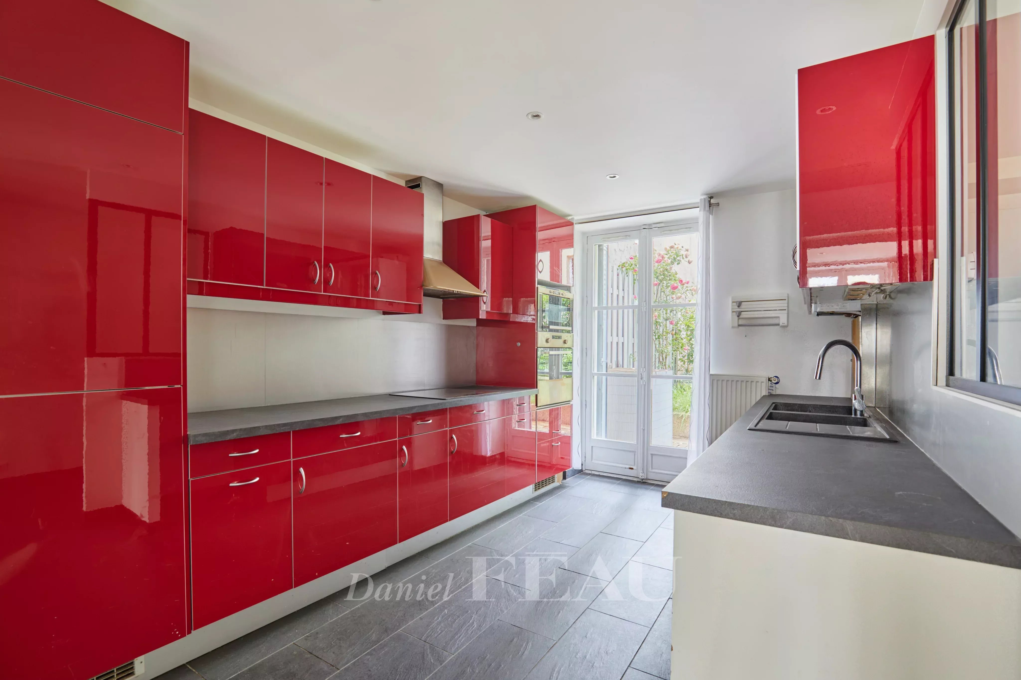 Sale Apartment Paris 15th