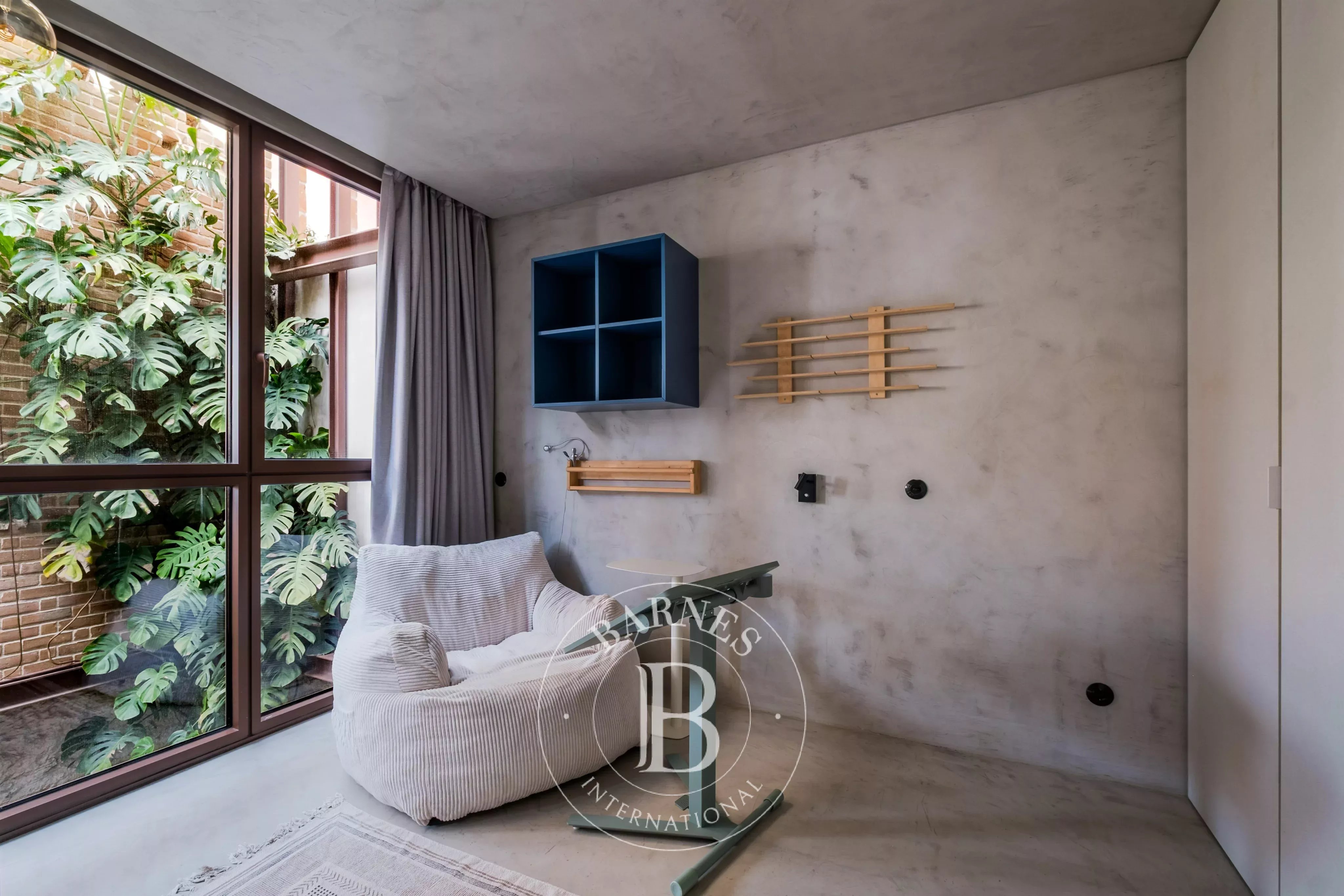 Maison contemporaine avec vue sur le fleuve