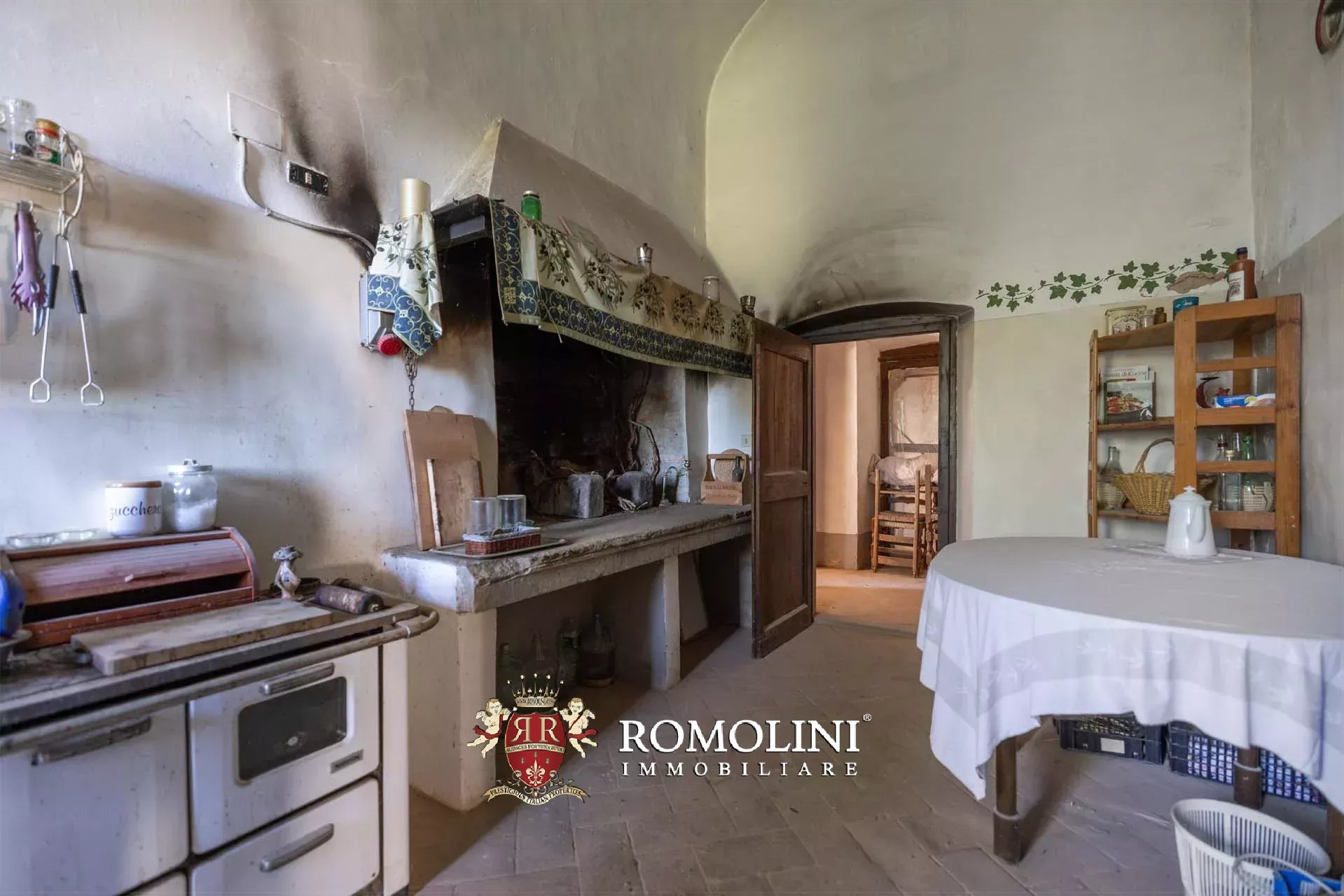 30 Bedroom Villa/Townhouse's Image 83