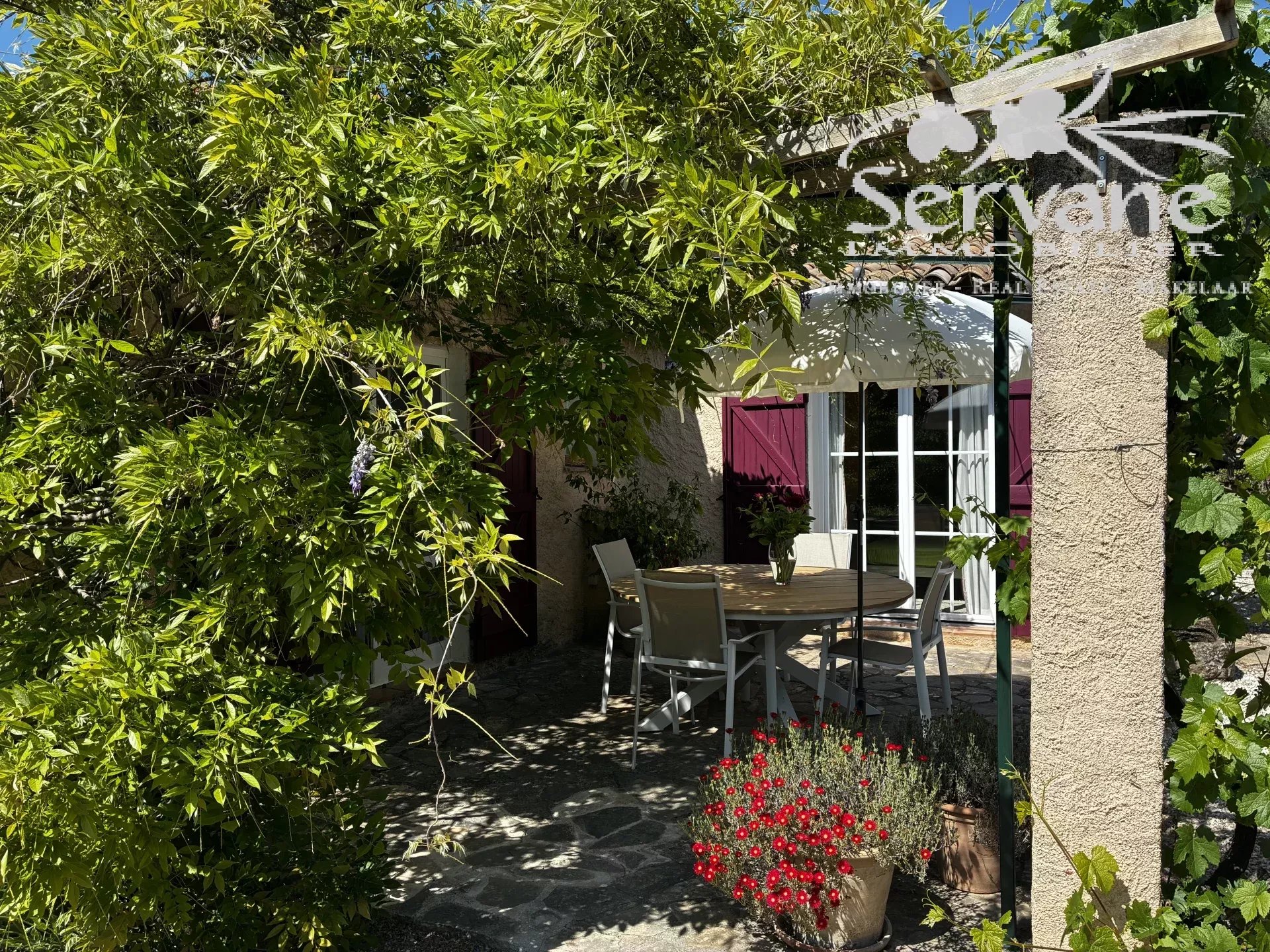 Charming 2 bedrooms house