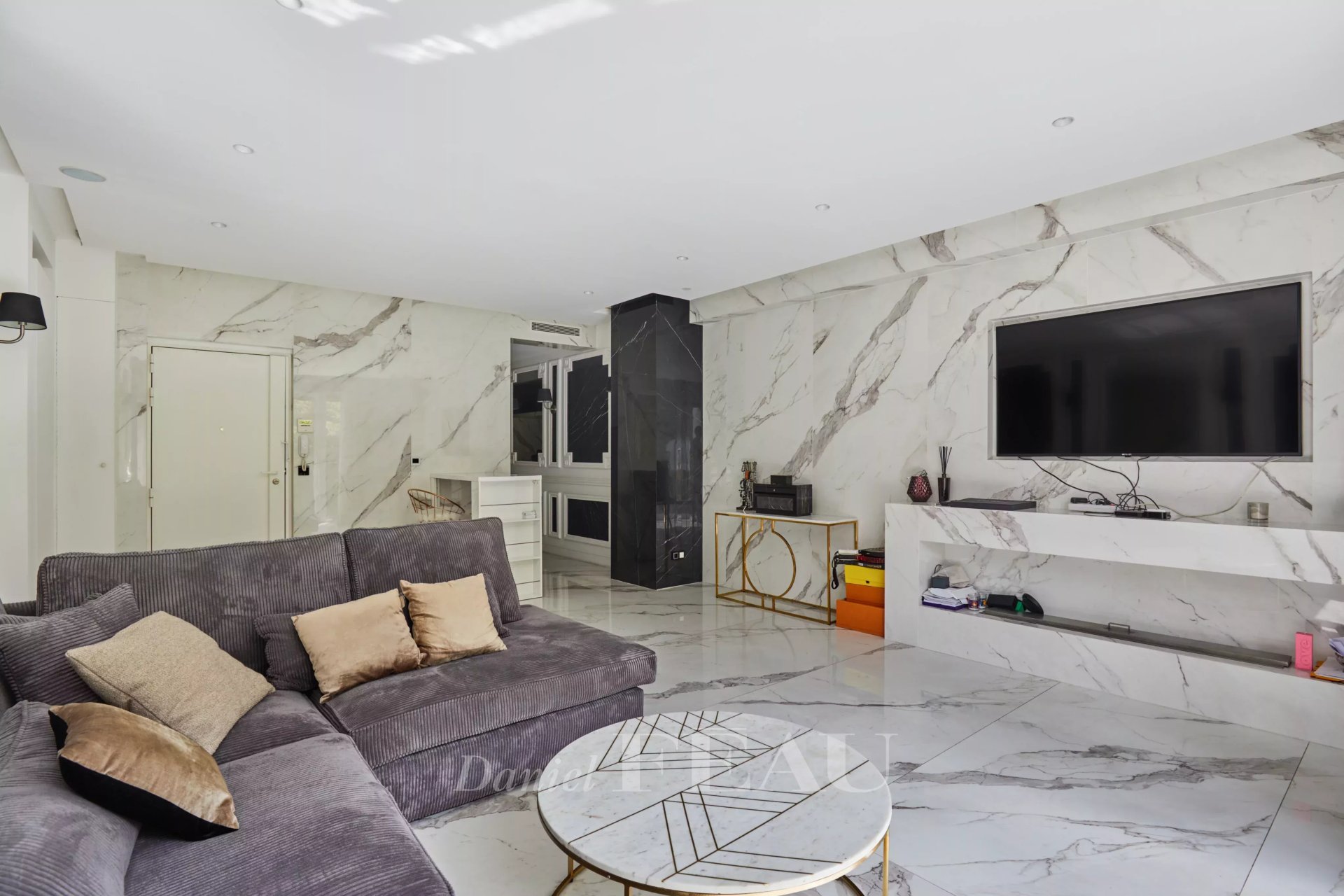 2 Bedroom Apartment/Flat's Image 3