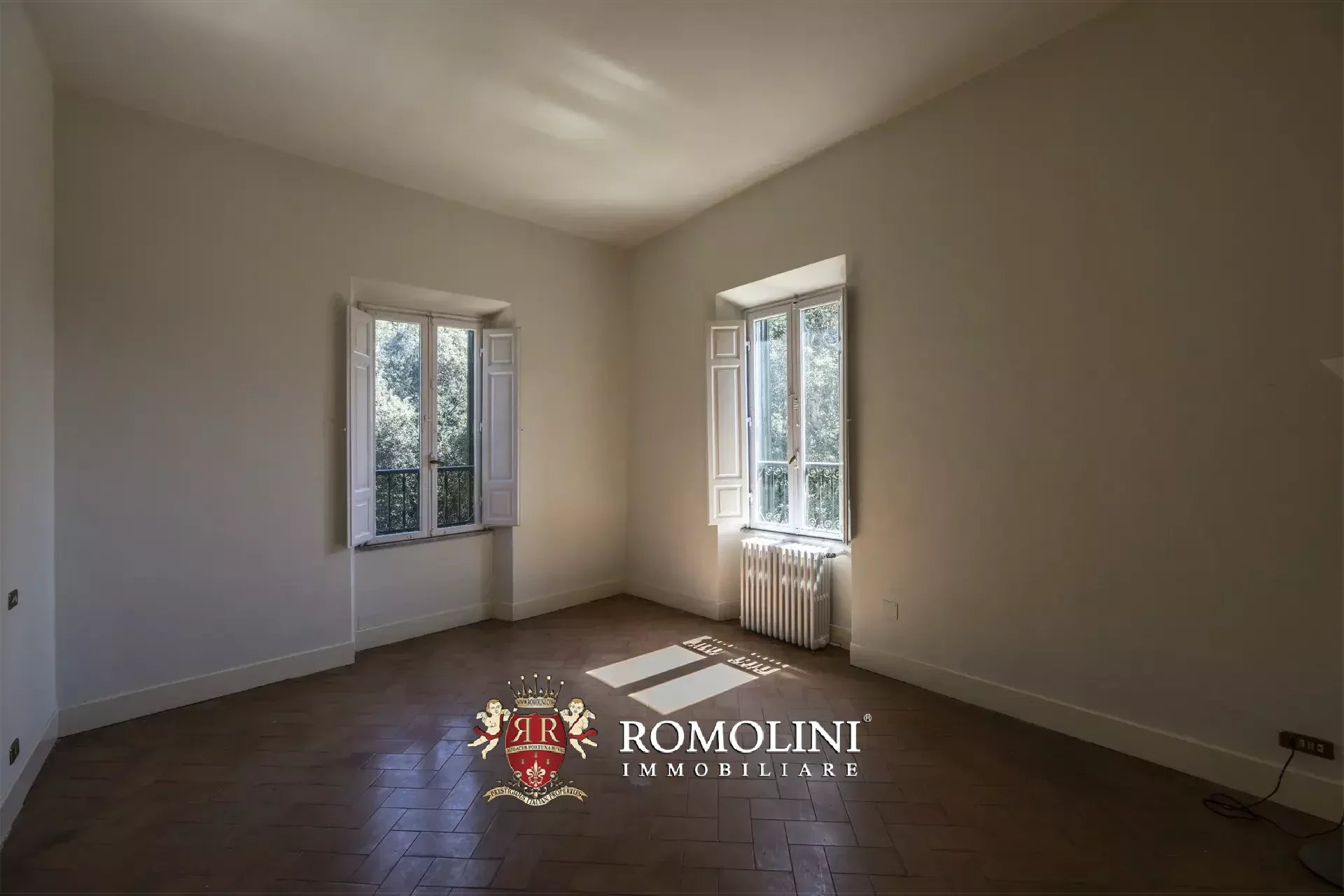 8 Bedroom Villa/Townhouse's Image 58