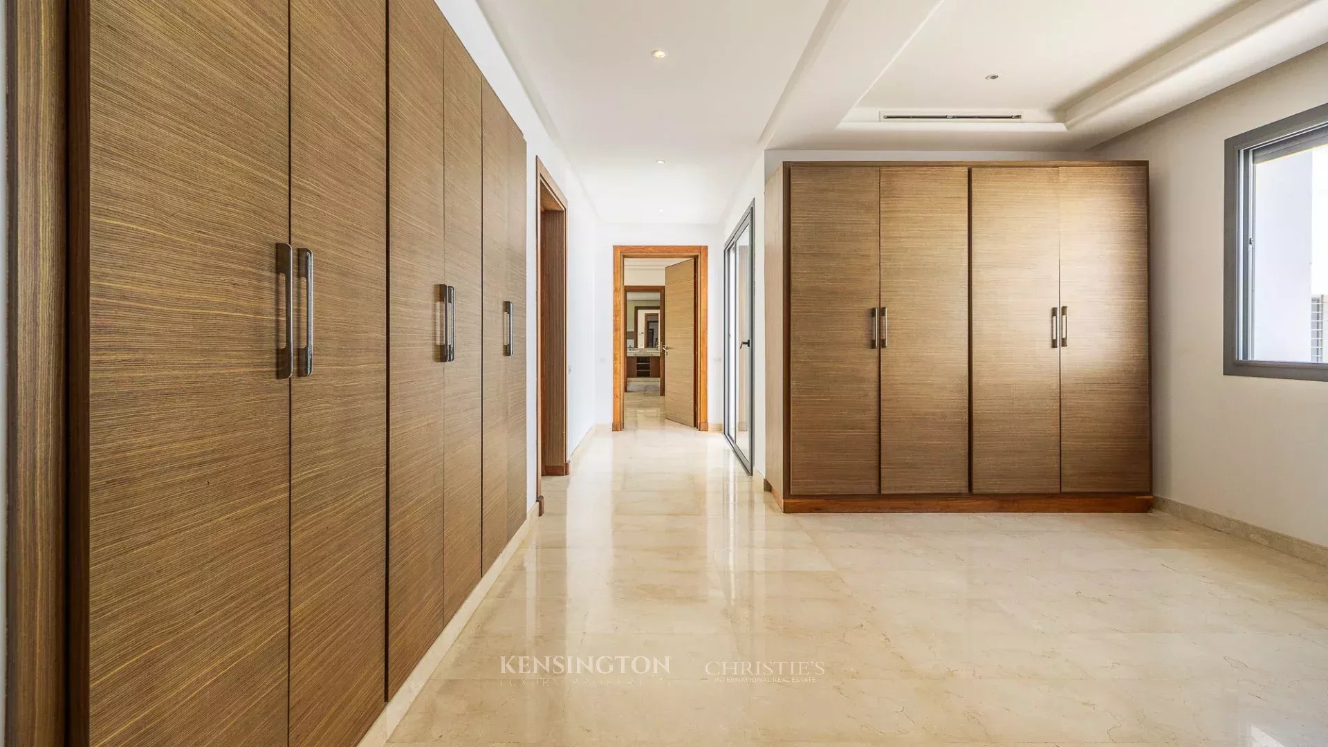 4 Bedroom Villa/Townhouse's Image 29