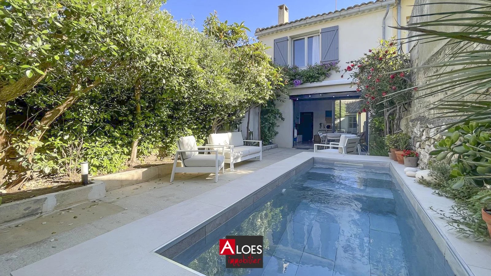 Maison Aigues-Mortes intra-muros 4 pièces, patio, garage