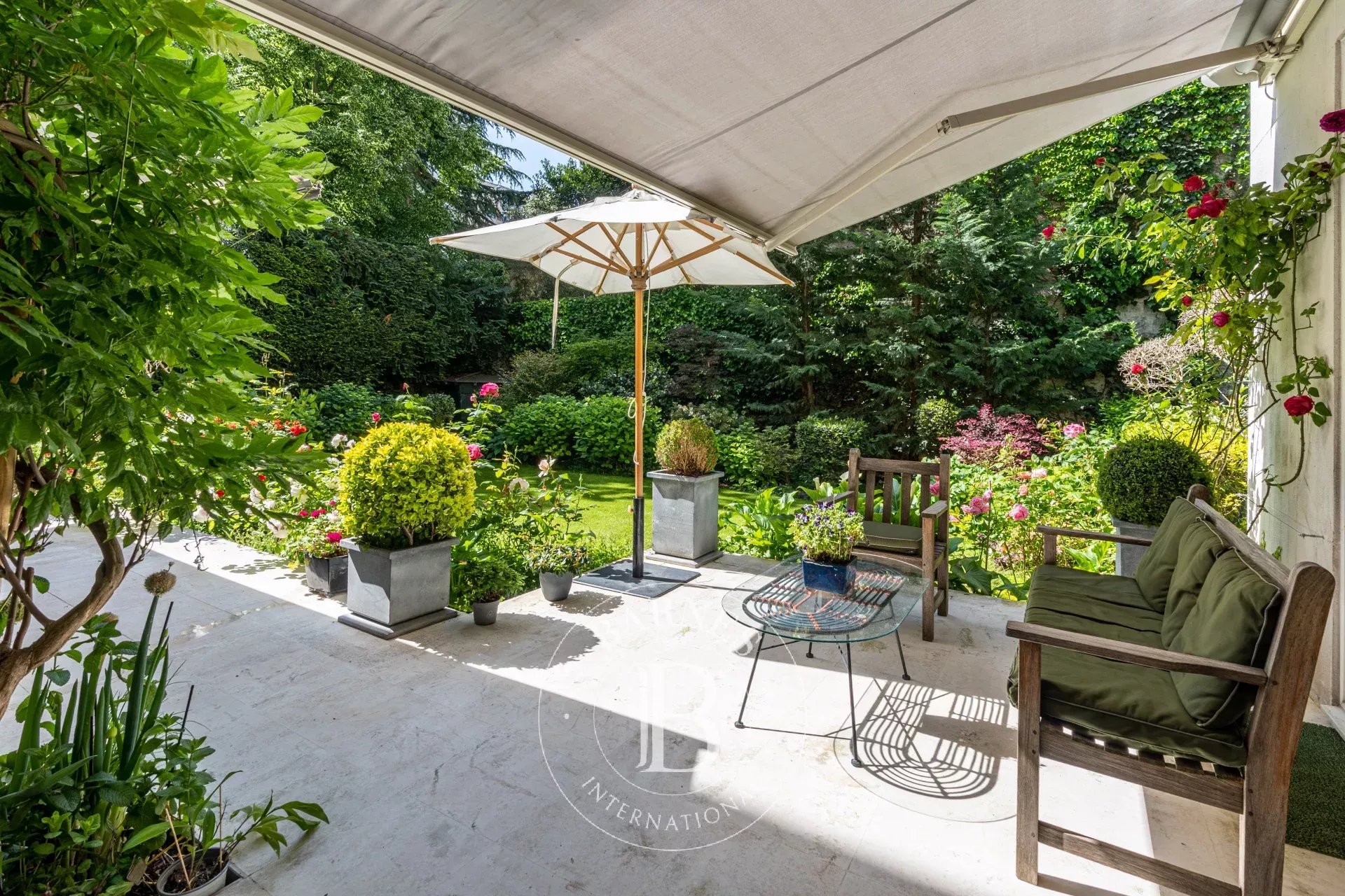 Daire Neuilly-sur-Seine - picture 21 title=