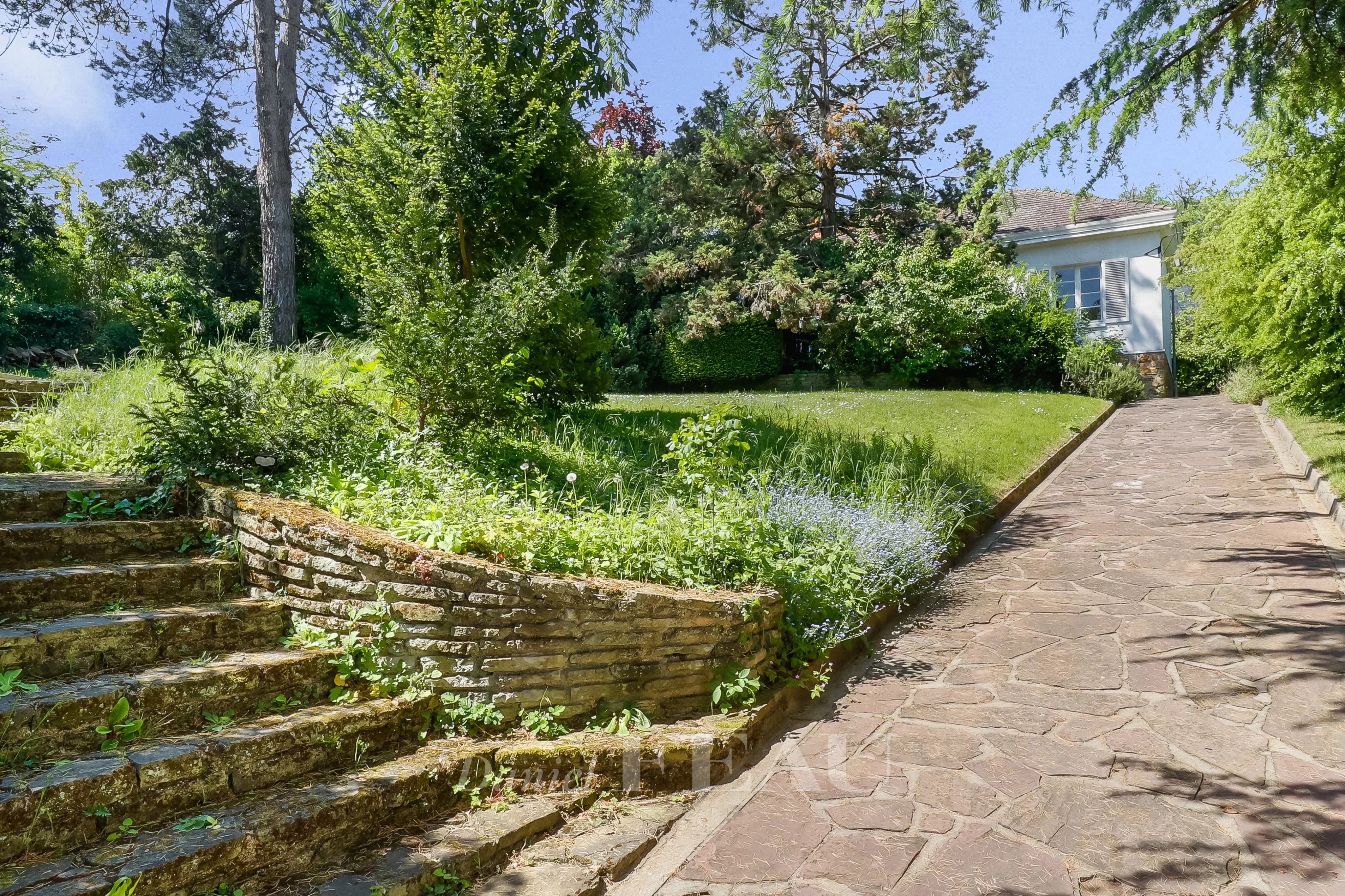 Sale House La Celle-Saint-Cloud