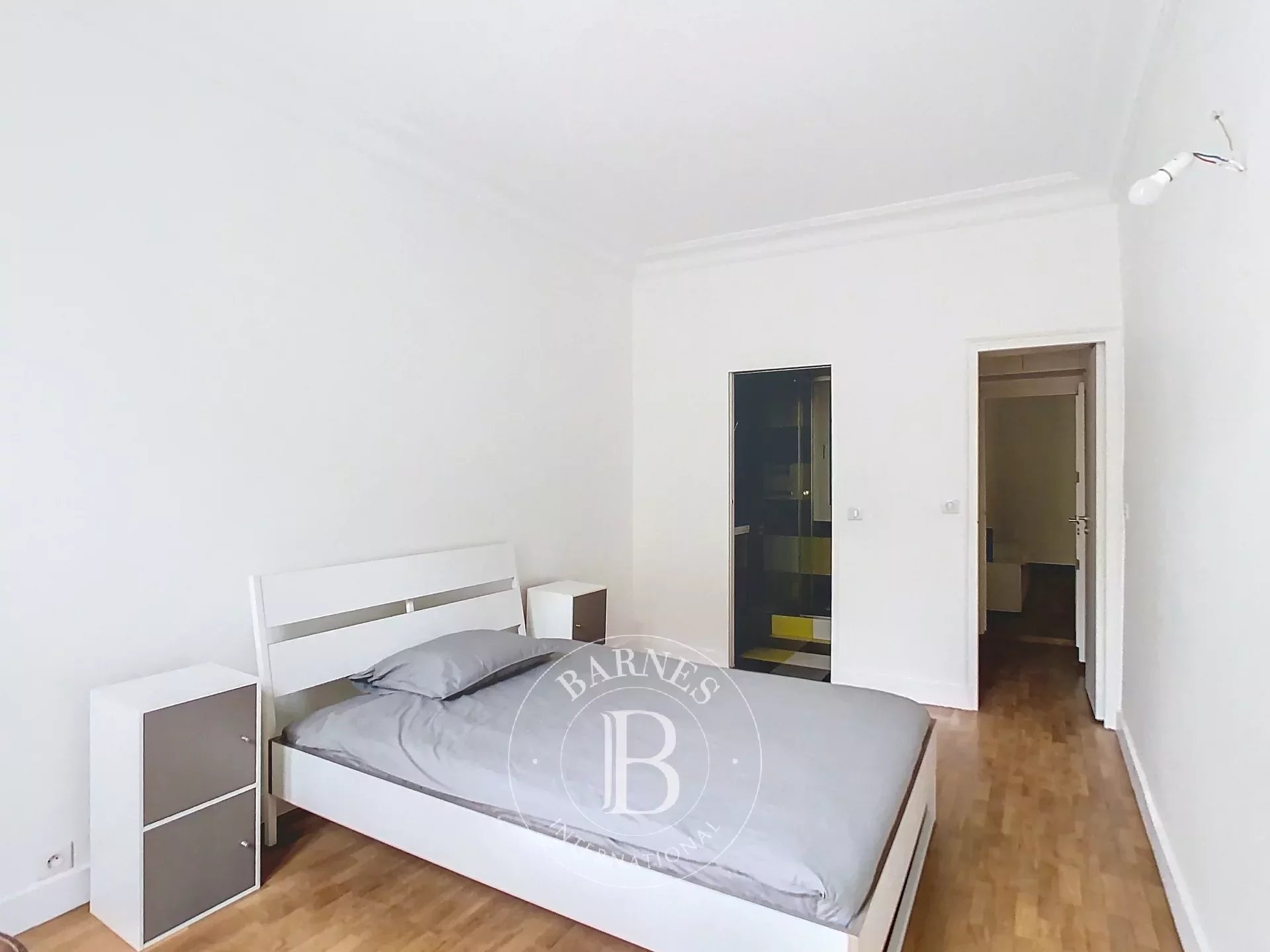 Daire Paris 8ème - picture 7