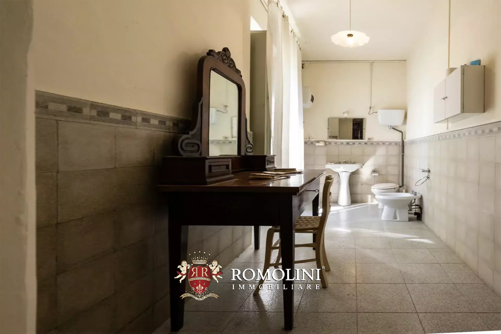 17 Bedroom Villa/Townhouse's Image 39
