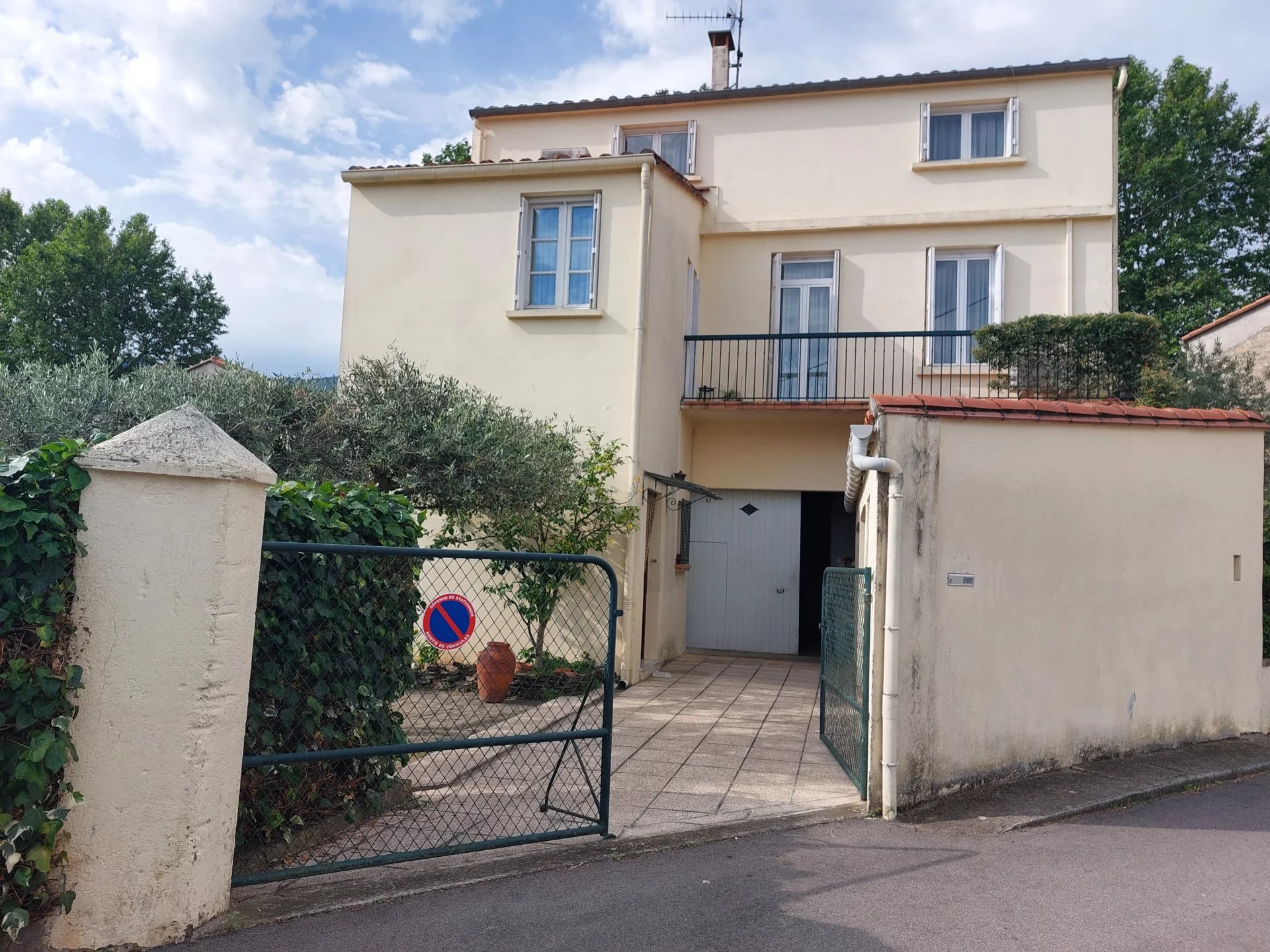 Sale Village house Céret