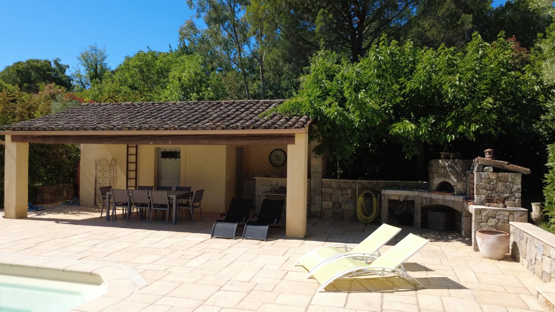 Fabulous 4 bedroom house with large Independent Studio and Swimming Pool - Fayence