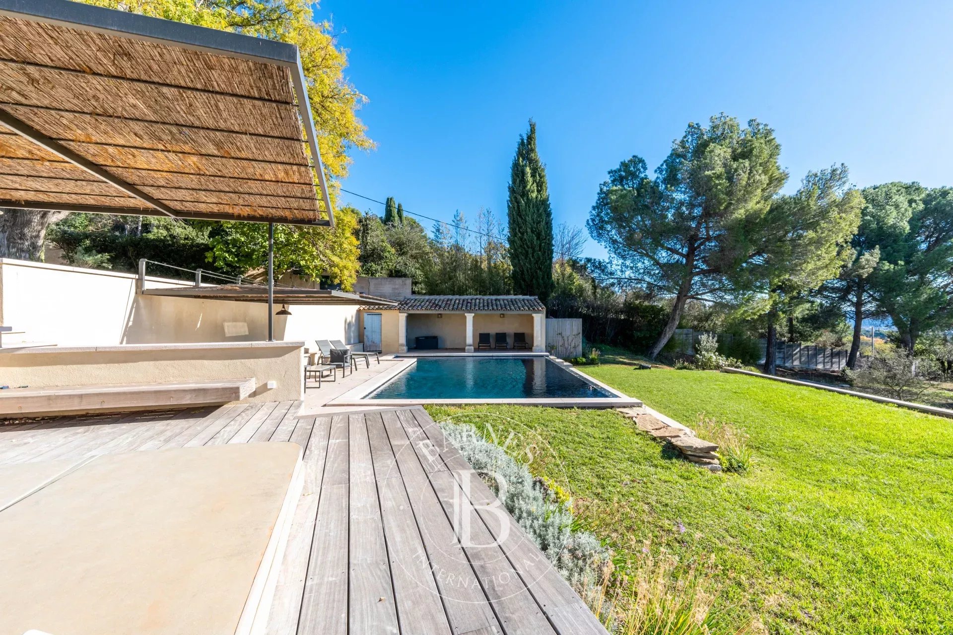 Kirevi Aix-en-Provence - picture 38