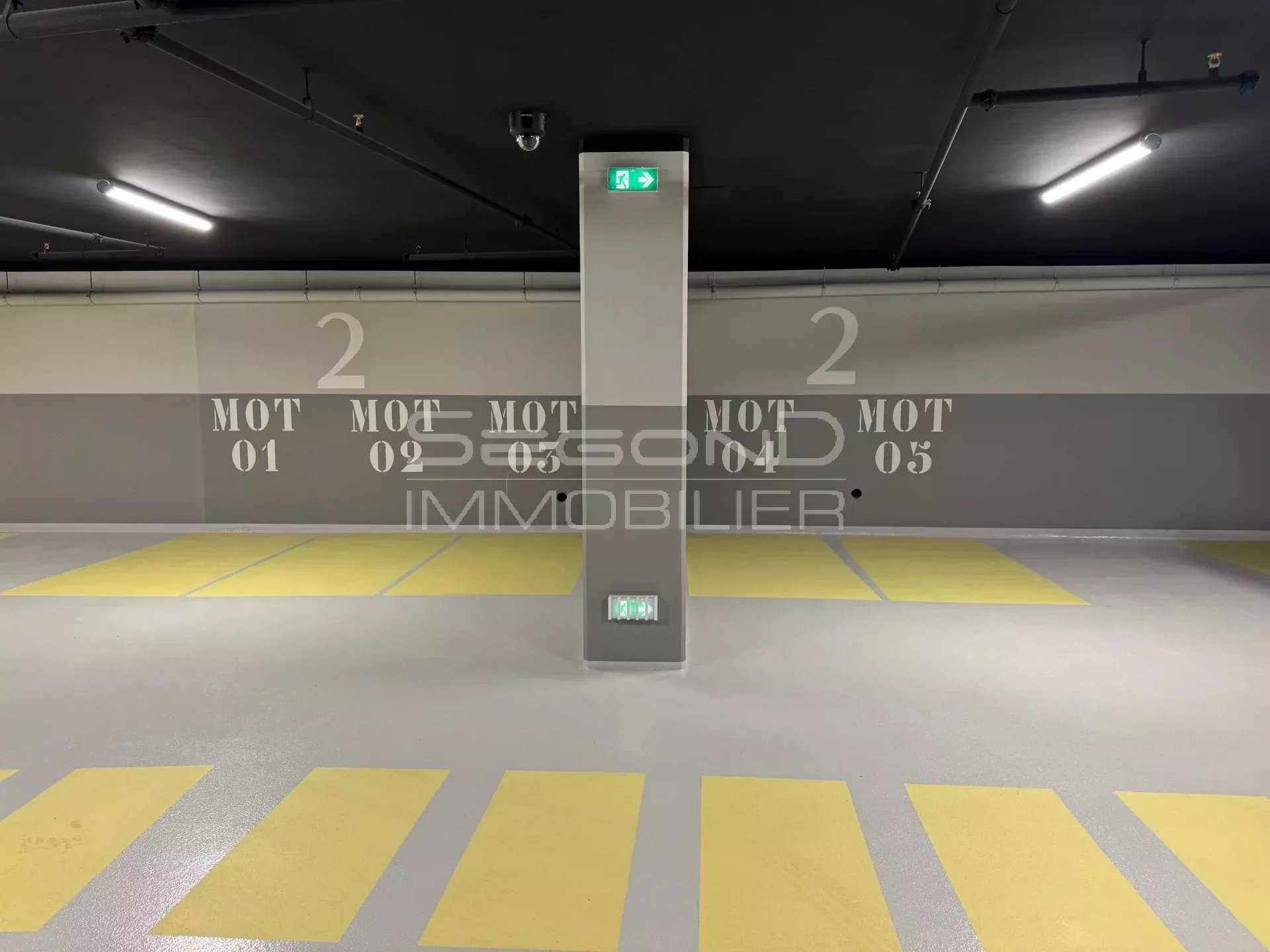 Exclusivité - Places moto à la location dans résidence neuve avec concierge