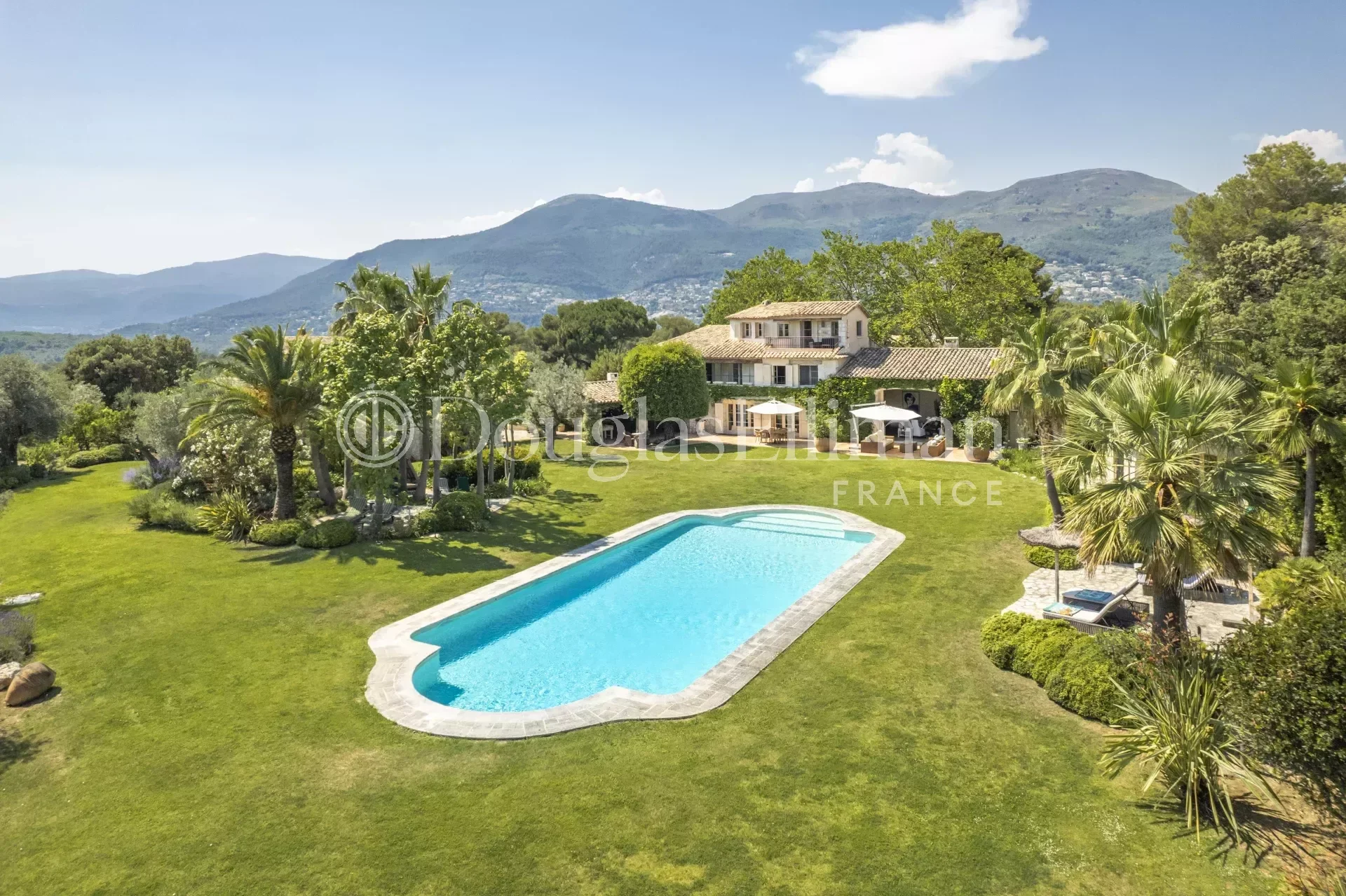 ST PAUL DE VENCE – Une superbe bastide en pierre avec vue sur la mer - Image nᵒ3